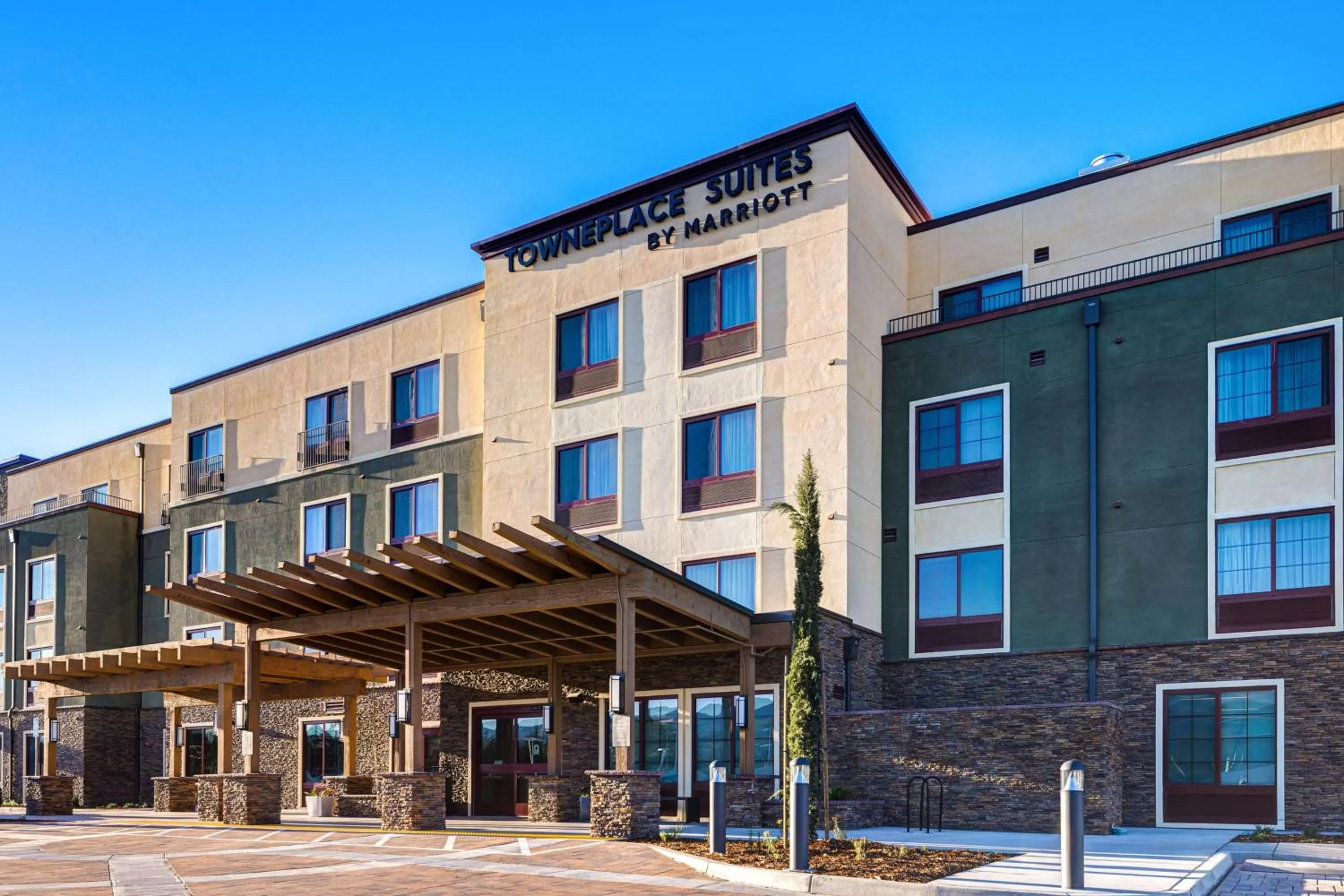 Property building in TownePlace Suites by Marriott San Luis Obispo