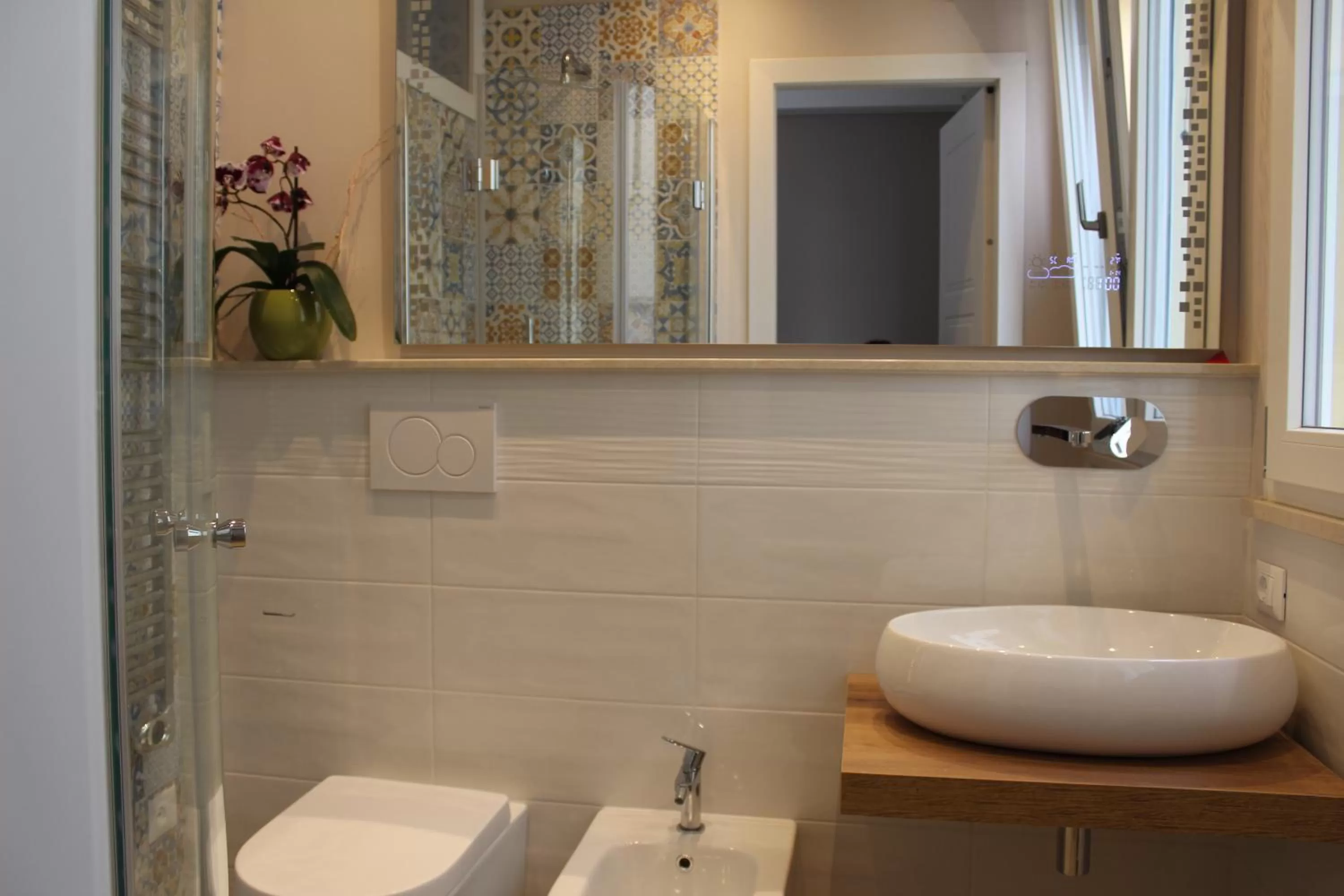 Shower in Aurora BnB