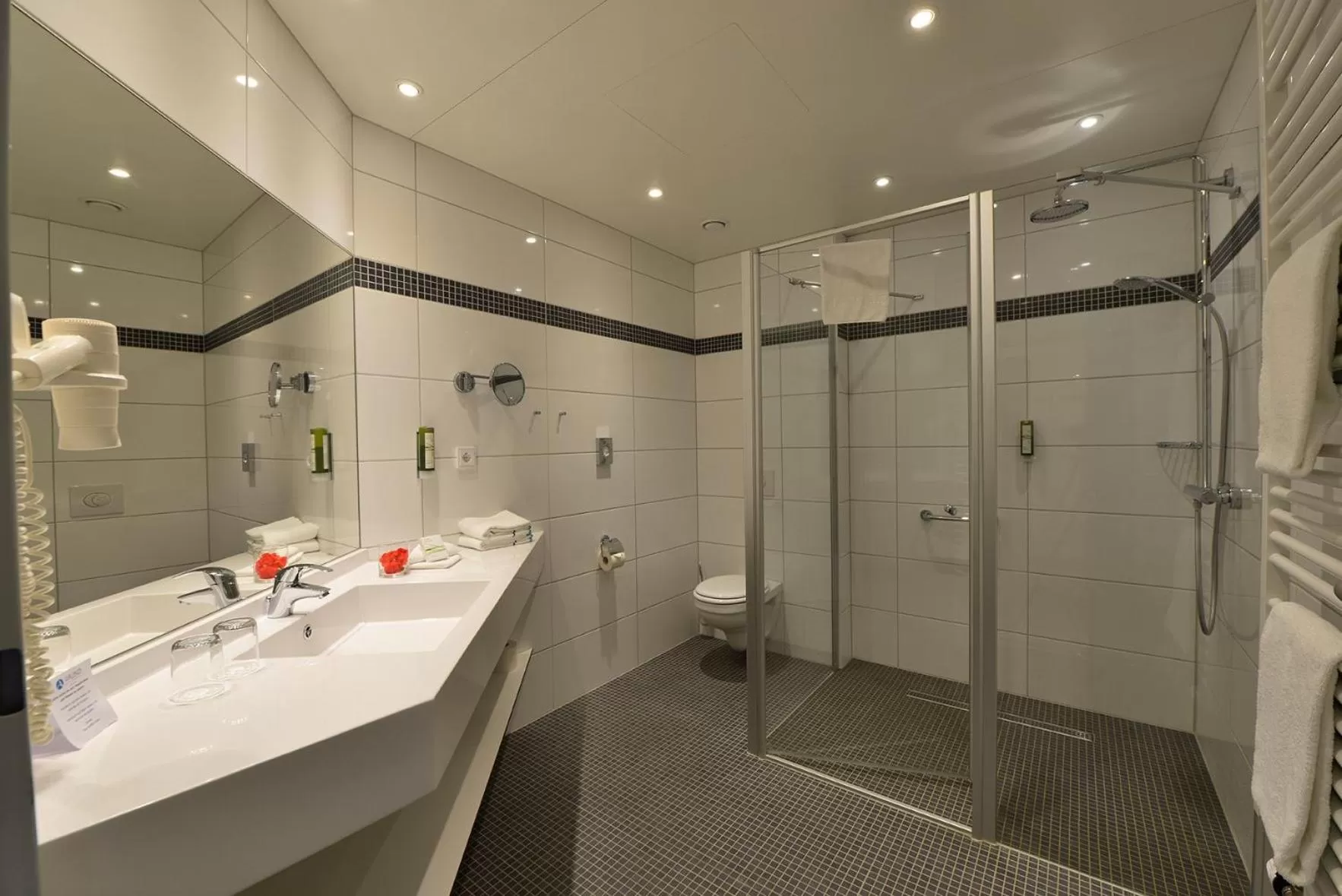 Bathroom in Aribo Hotel