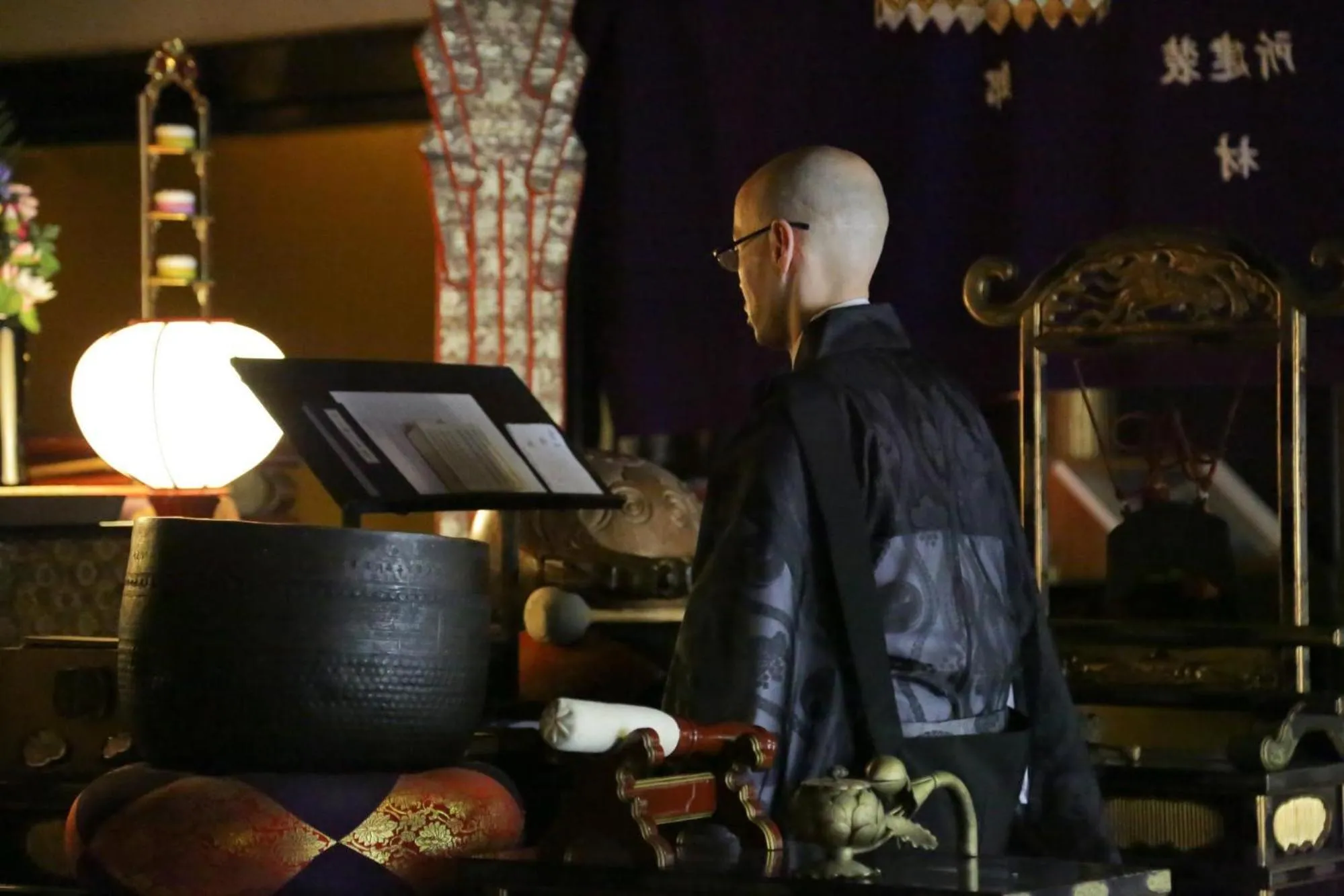 People in Temple Hotel Takayama Zenkoji