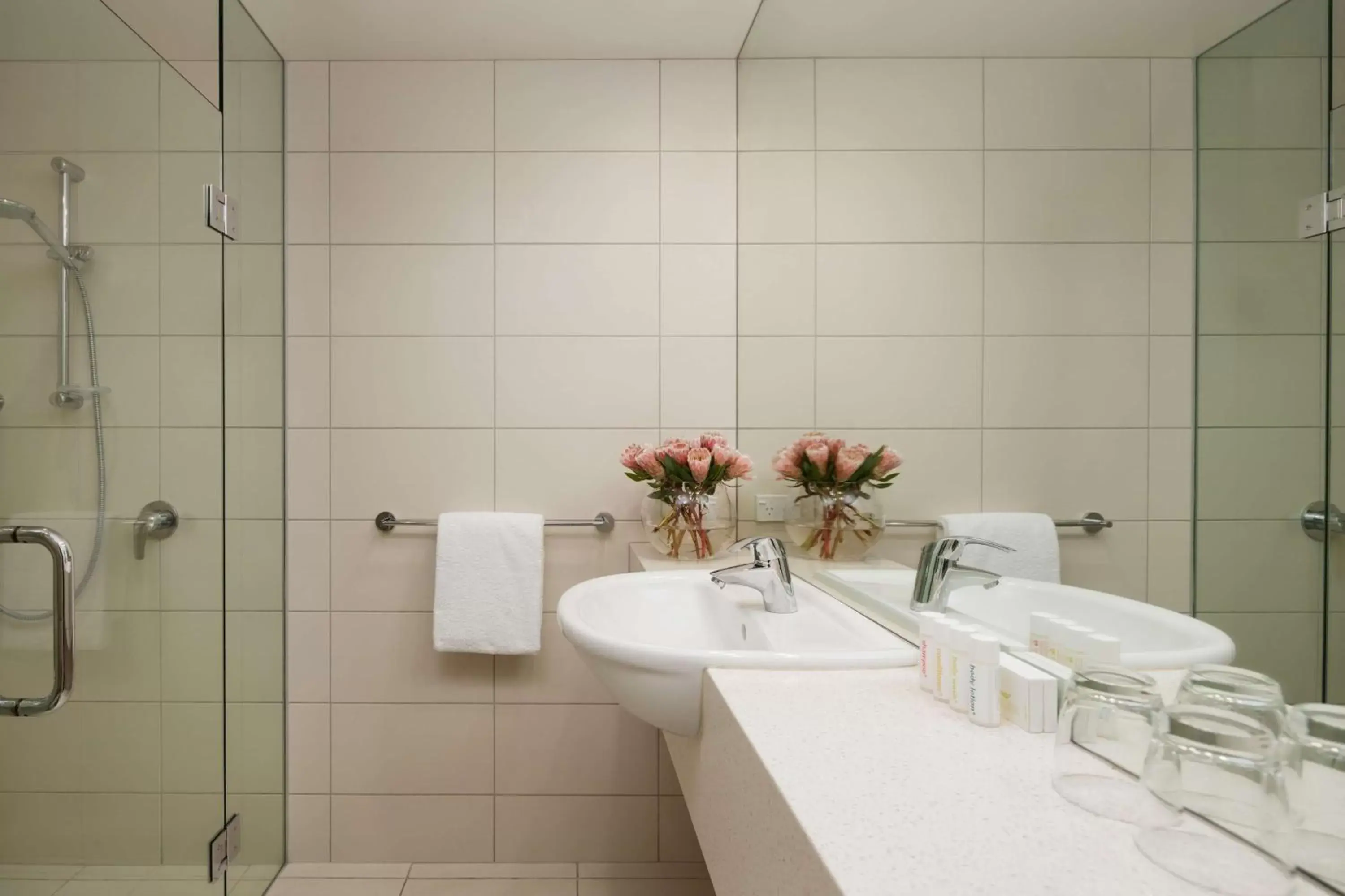 Premier Room with Two King Beds in Rydges Latimer Christchurch Premier Room with Two King Beds in Rydges Latimer Christchurch