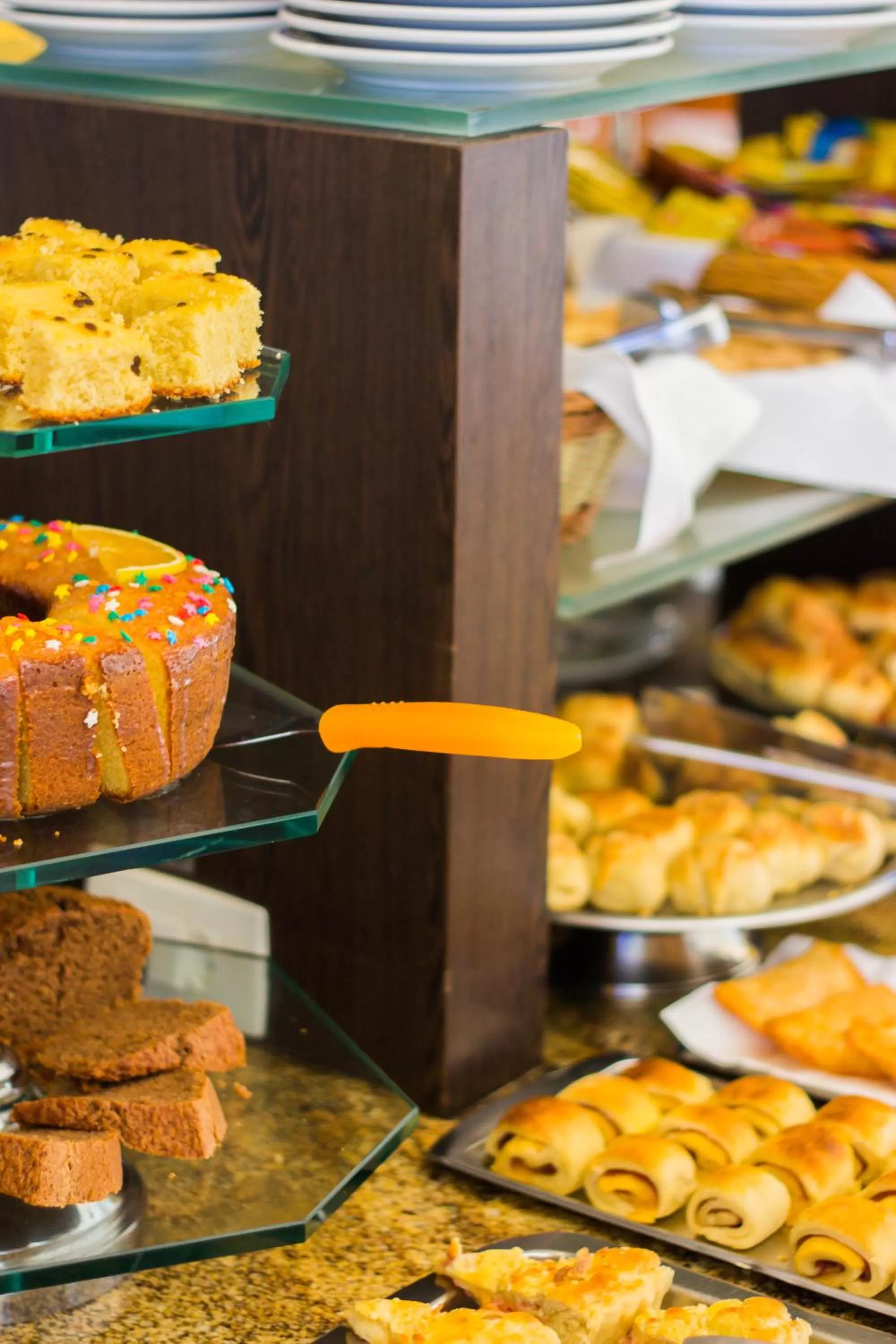 Restaurant/places to eat in L'Opera Hotel