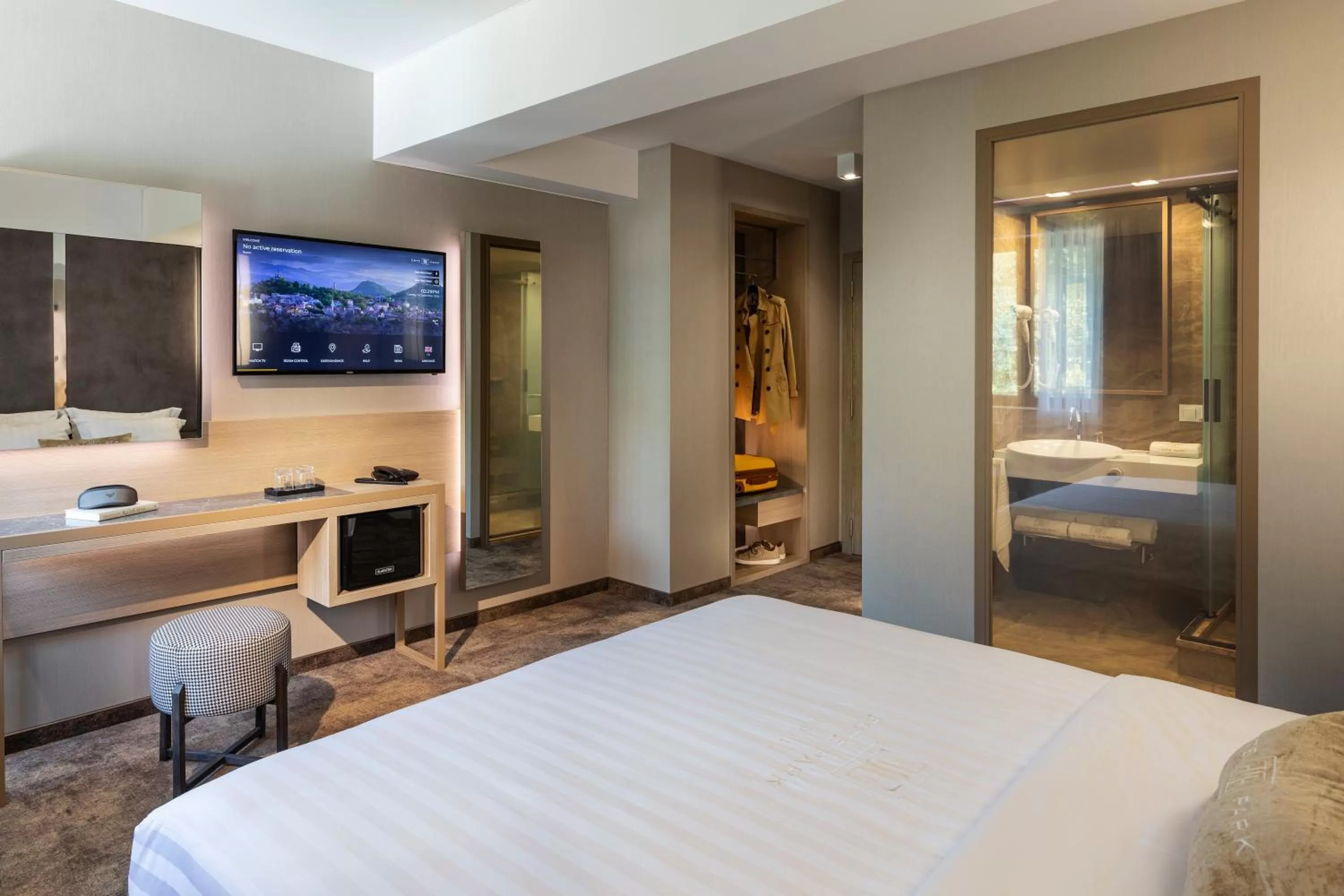 Bathroom, Bed in -- ESTE PARK HOTEL -- part of Urban Chic Luxury Design Hotels - Parking & Compliments - next to Shopping & Dining Mall Plovdiv