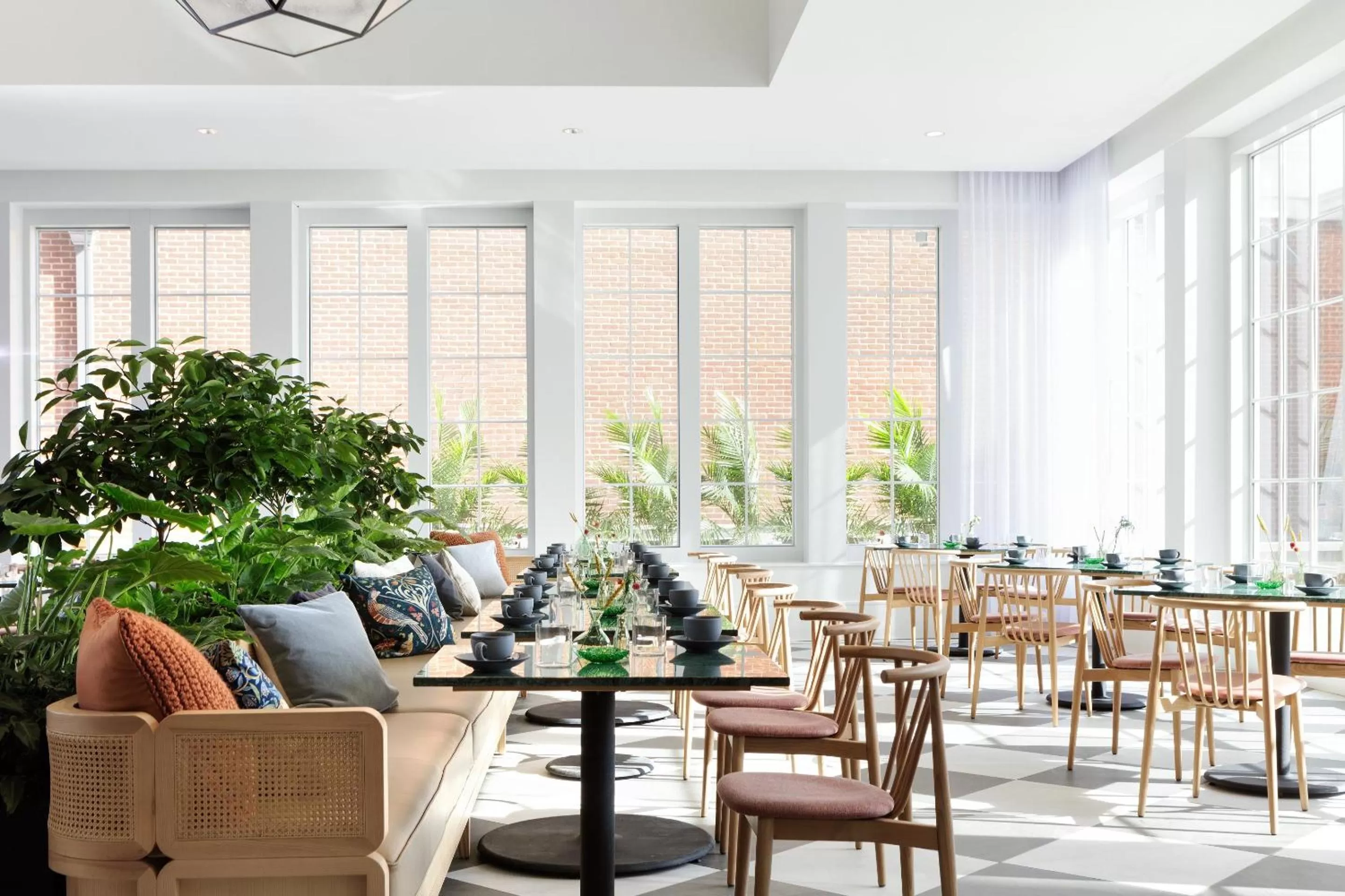 Restaurant/places to eat in Kimpton - The Forum Hotel by IHG