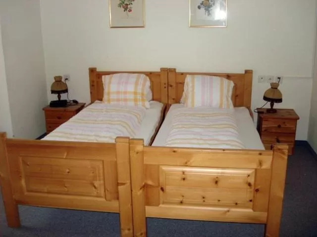 Bed in Hotel Quellenhof