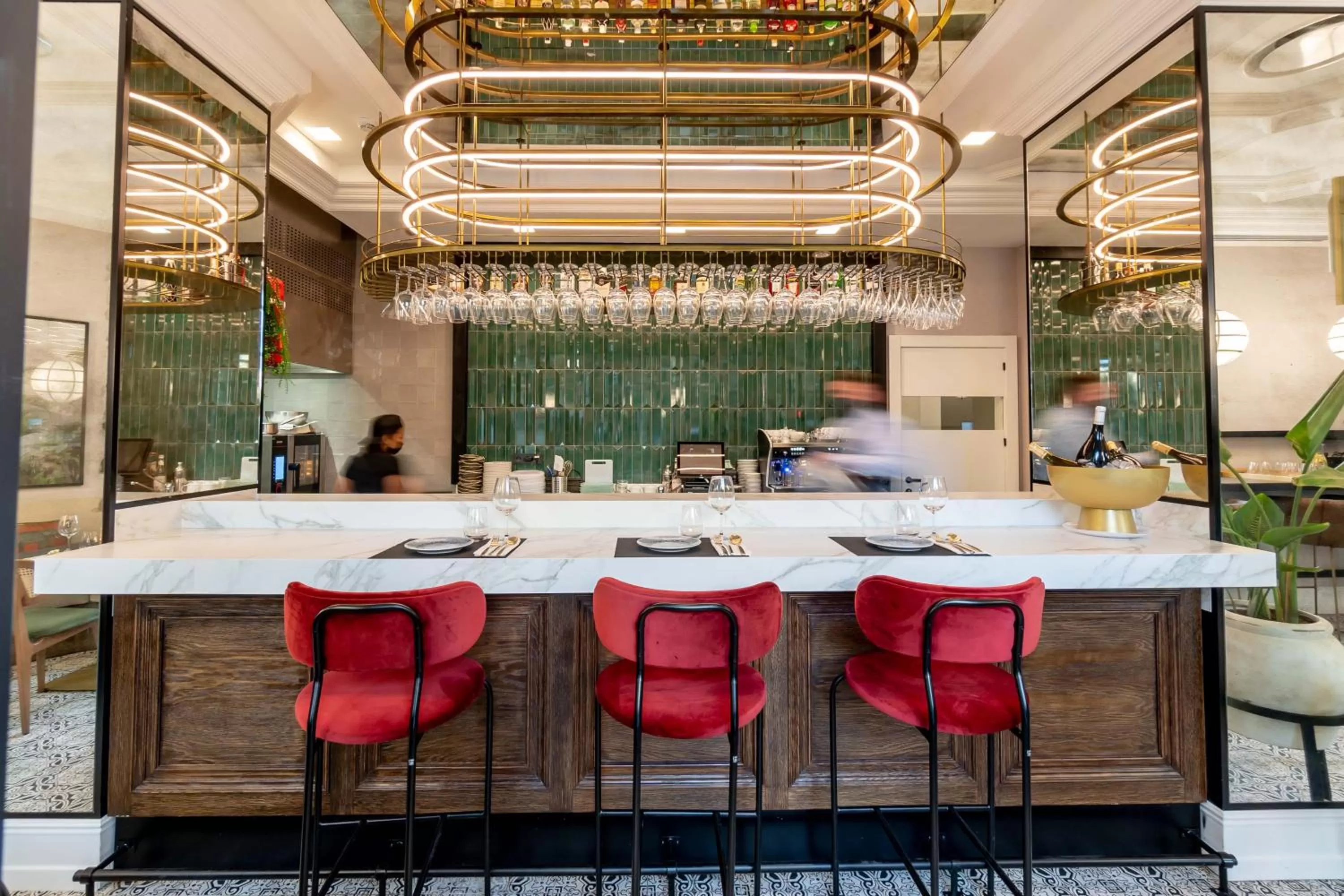 Lounge or bar in L&H Gran Vía Valencia