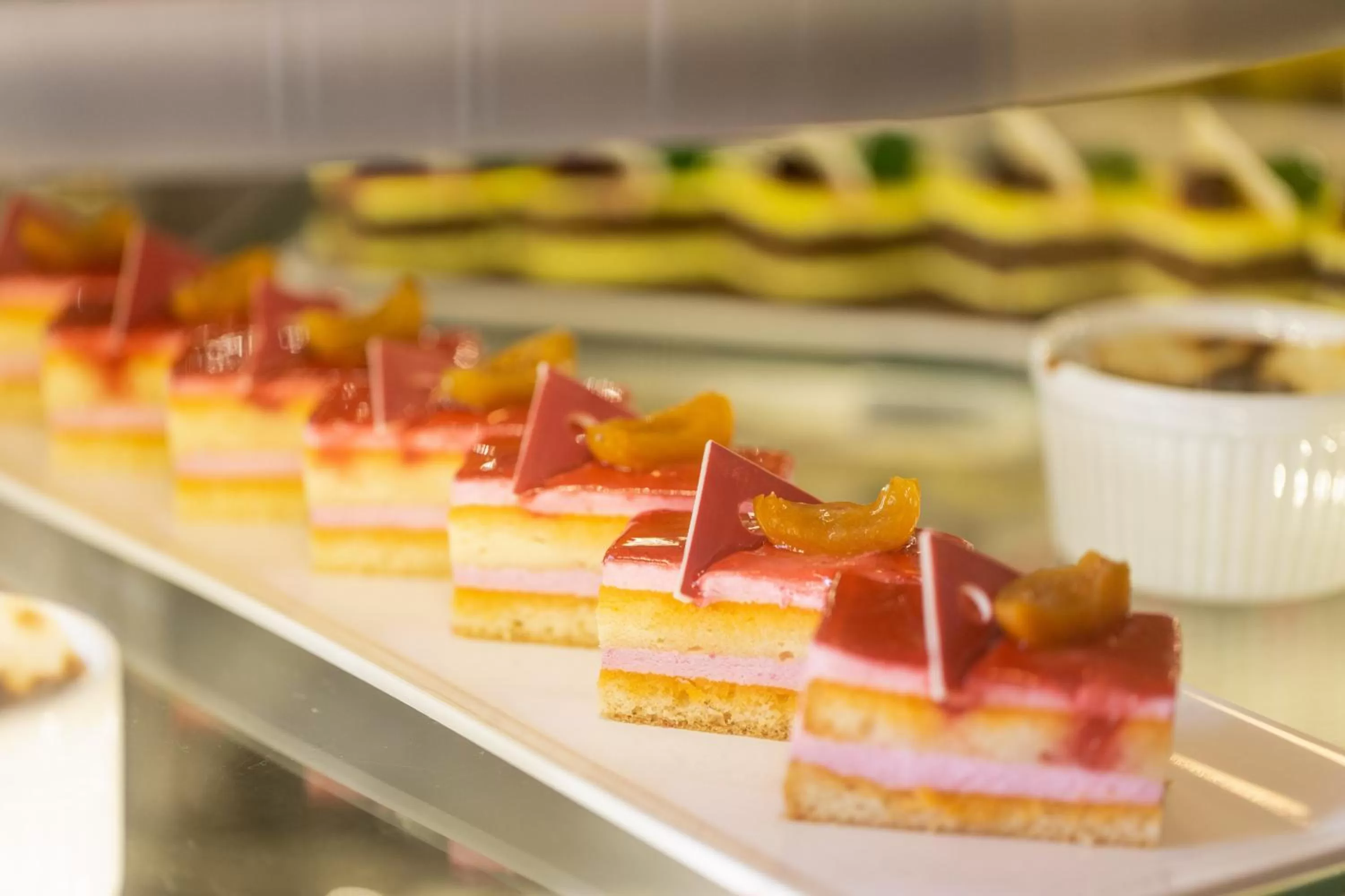 Food and drinks in La Blanche Resort & Spa