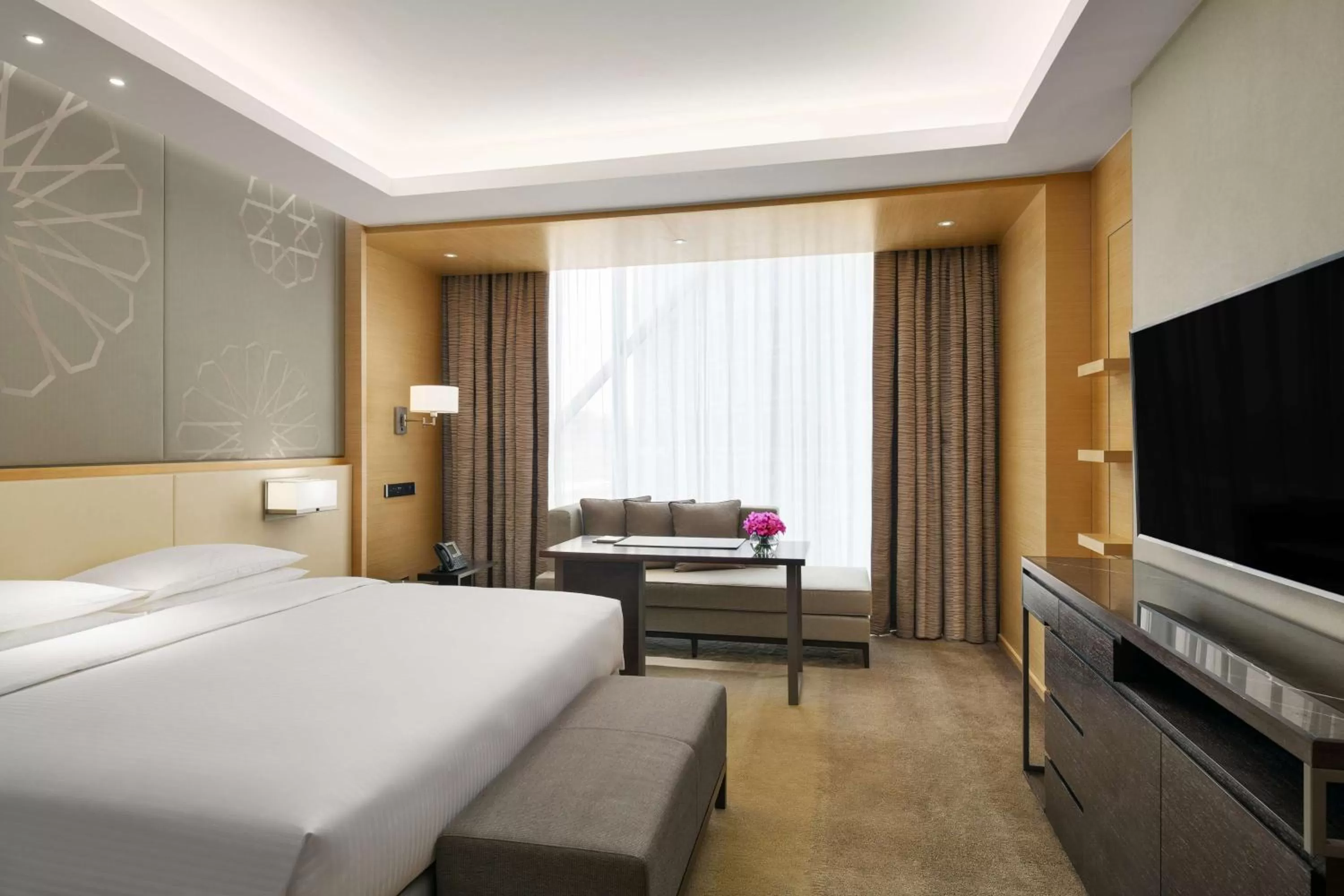 Photo of the whole room, Bed in Hyatt Regency Riyadh Olaya