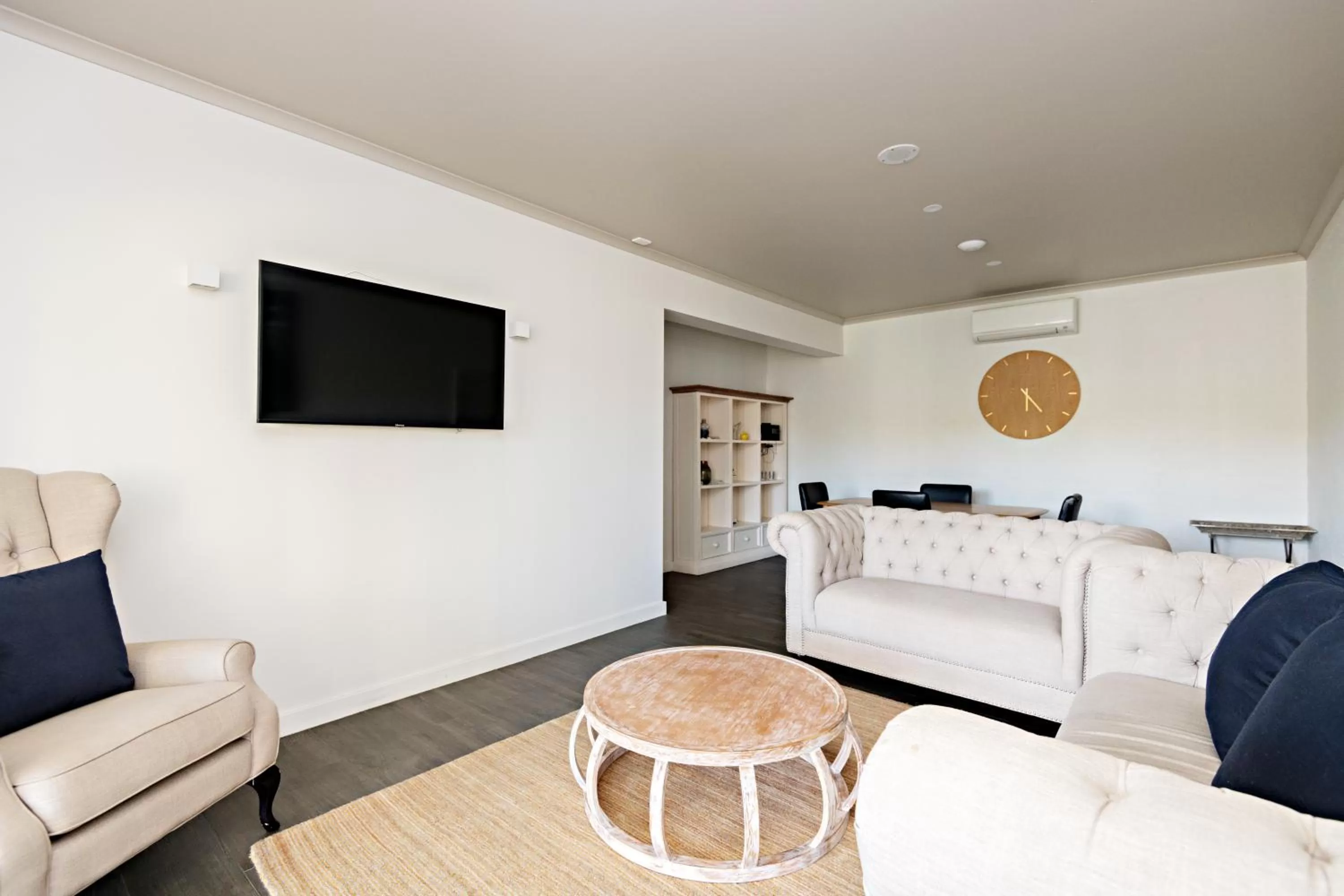 Seating area in Lincoln Downs Resort Batemans Bay