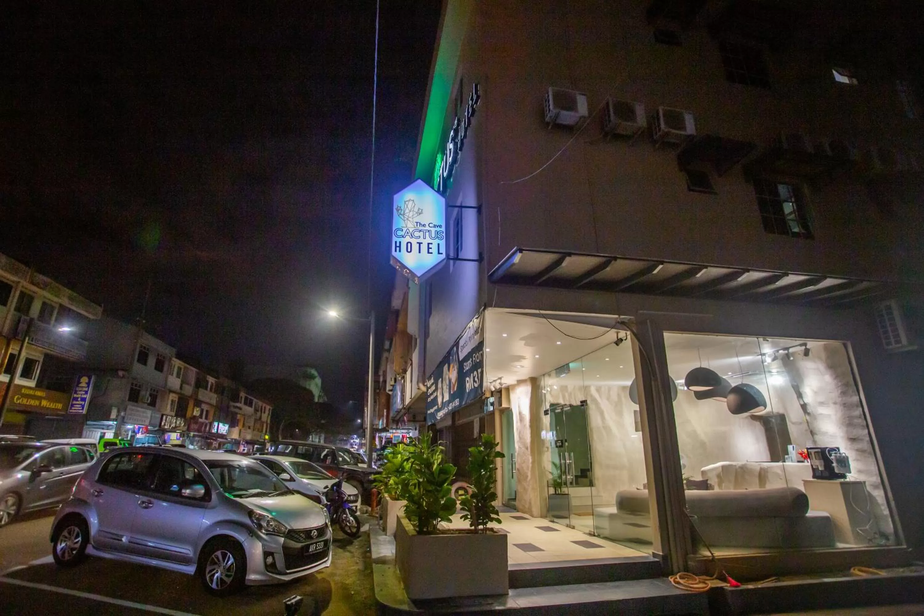 The Cave By Cactus Hotel Skudai