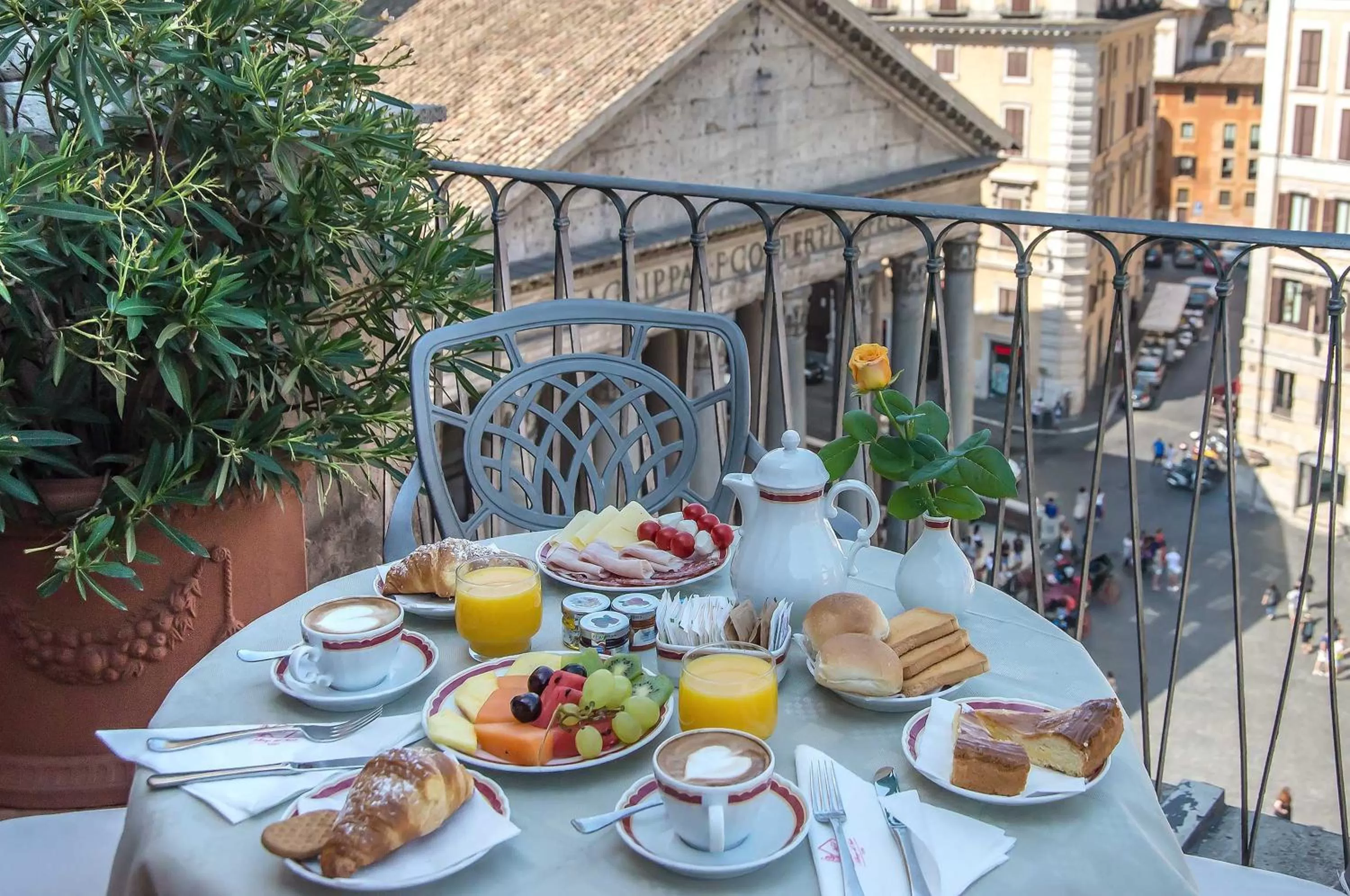 Continental breakfast in Albergo del Senato
