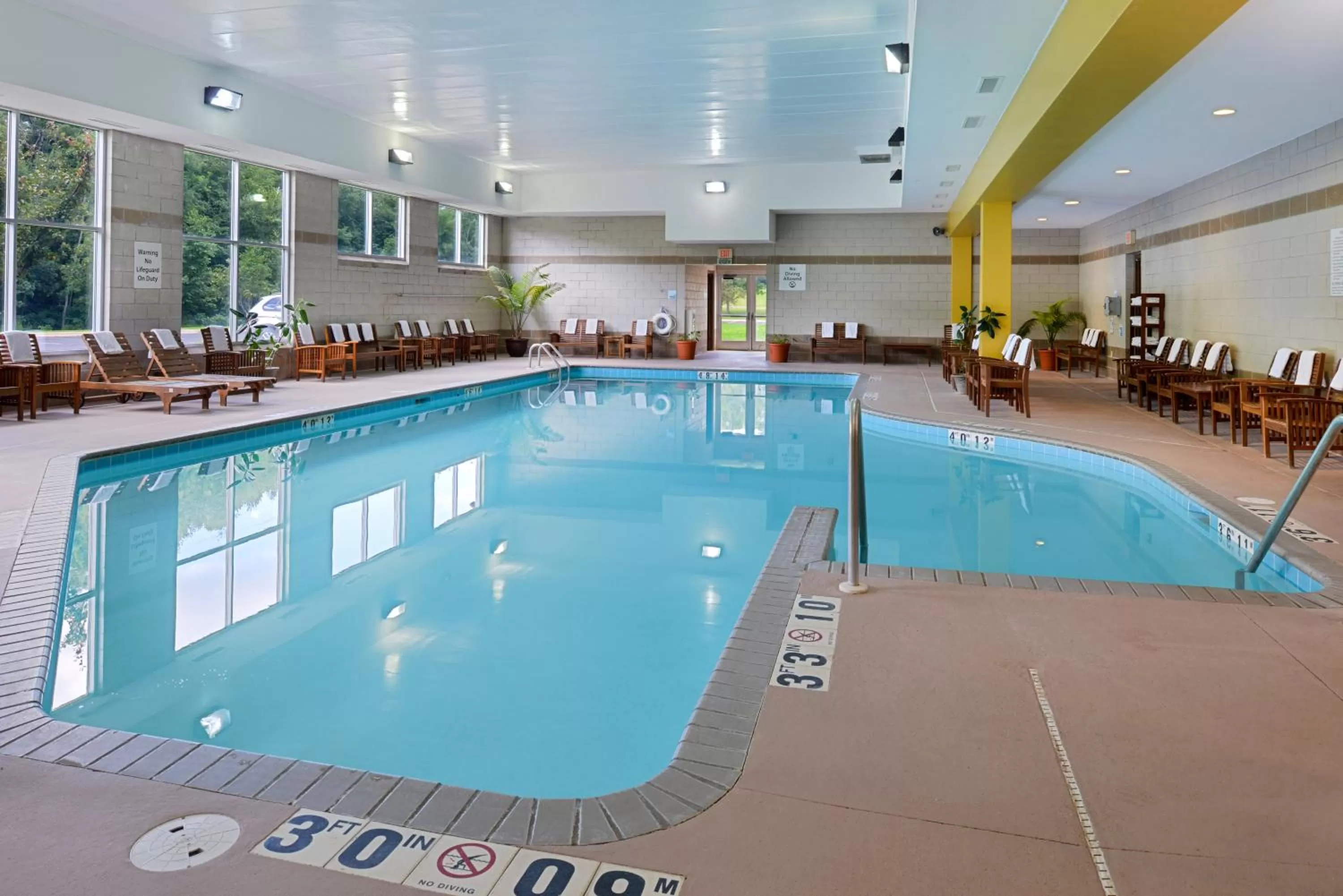 Swimming pool in Holiday Inn Express St Croix Valley by IHG