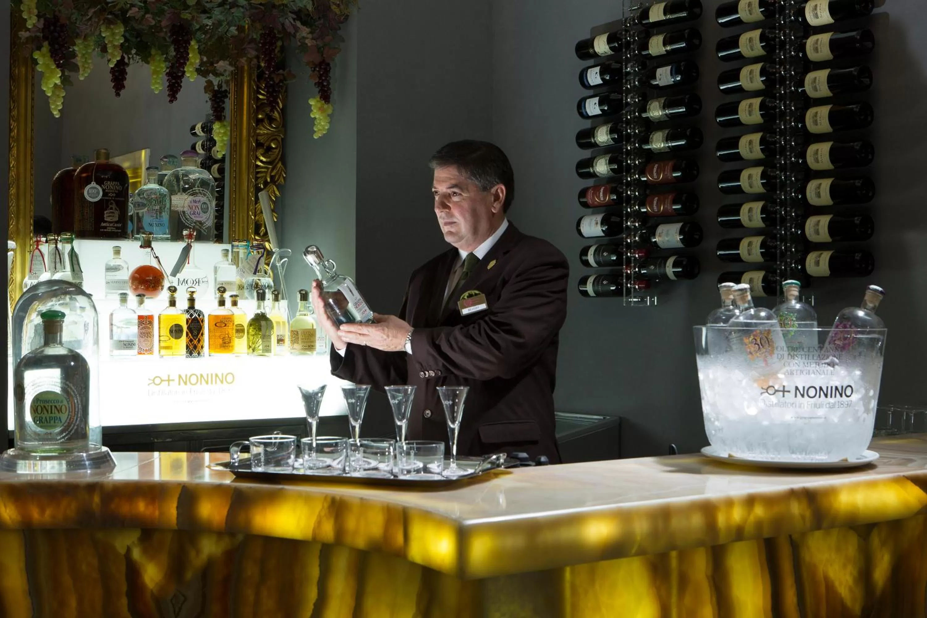 Restaurant/places to eat in Golden Tulip Rome Piram