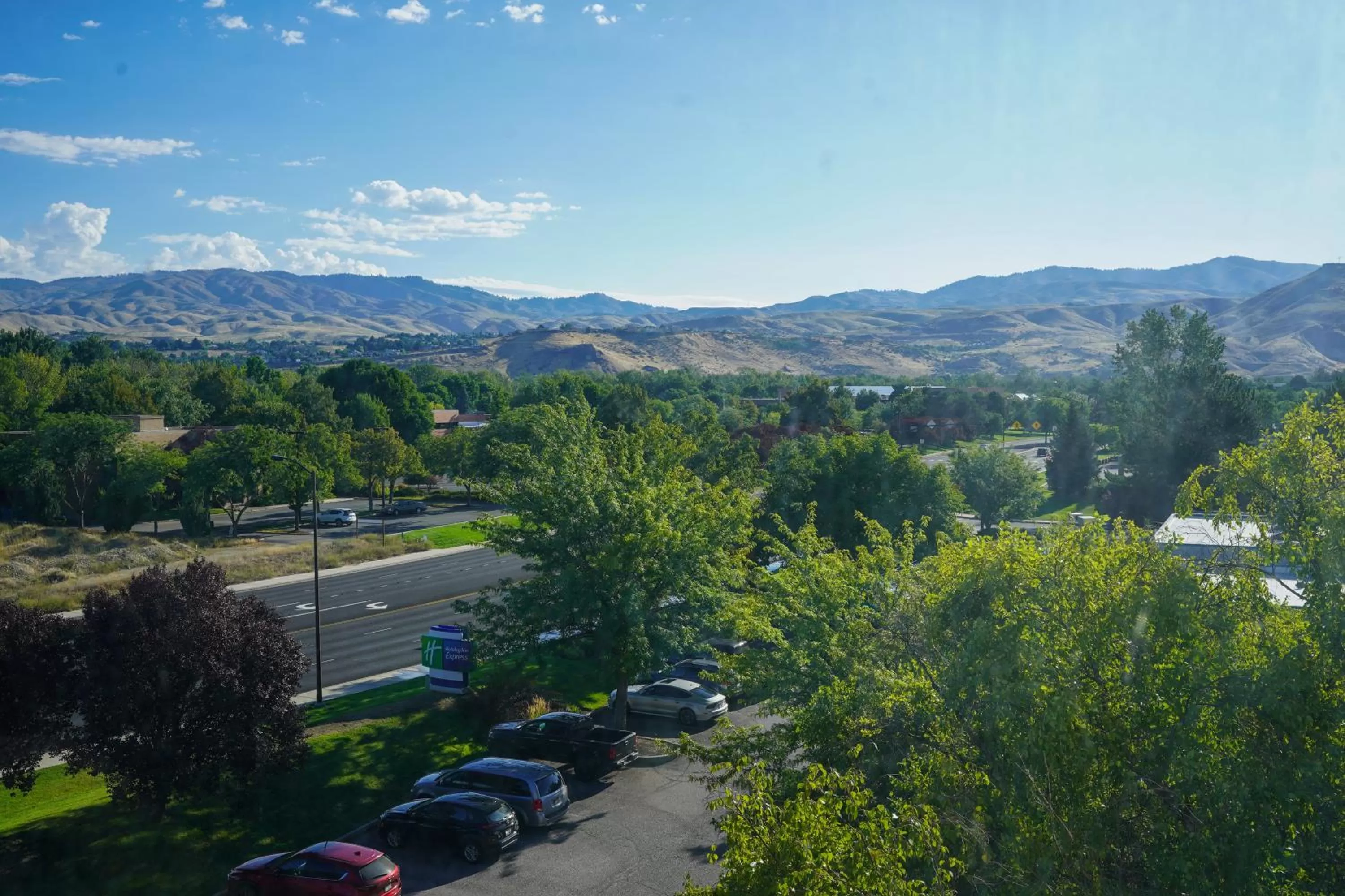Mountain view in Holiday Inn Express Boise Downtown by IHG