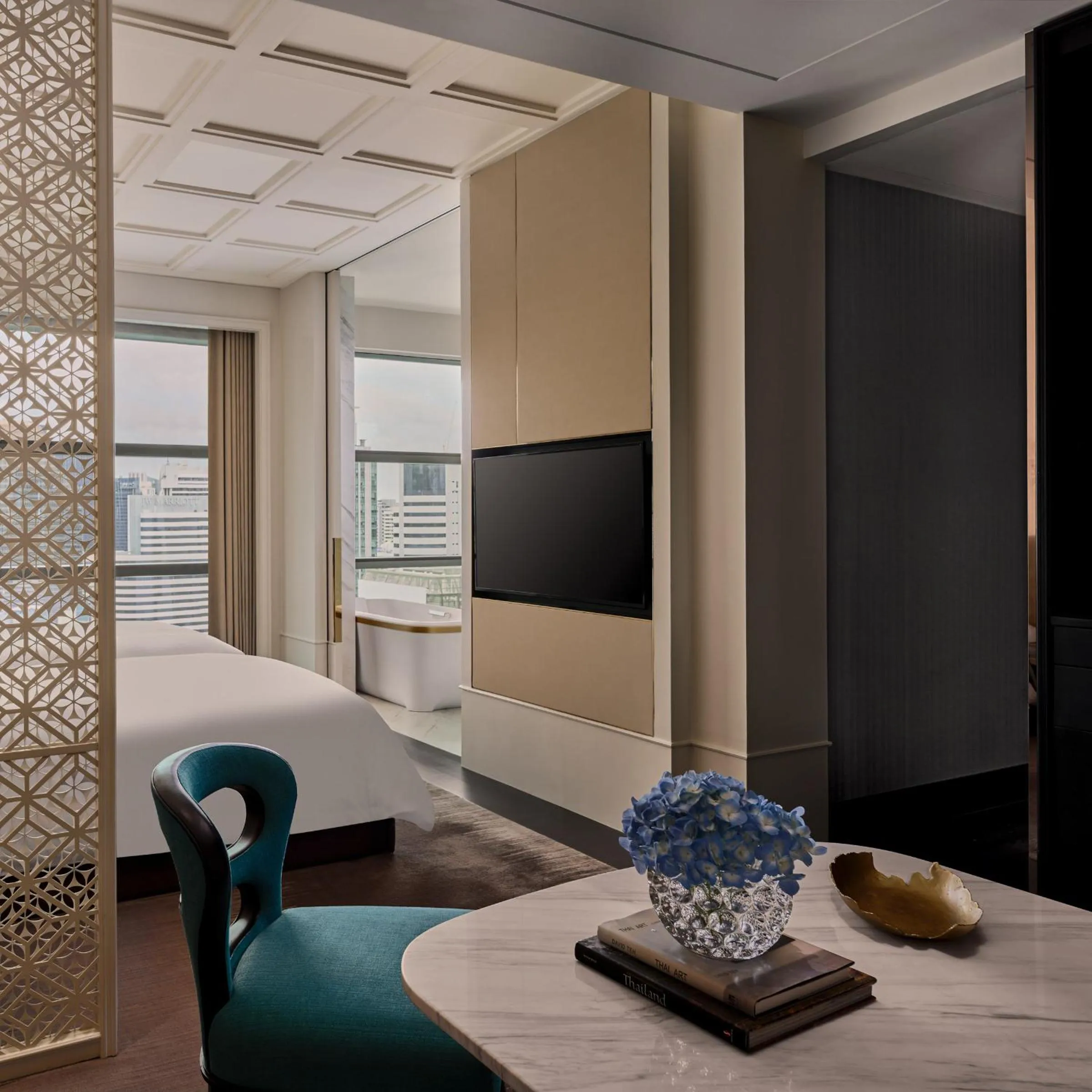 Seating area, Bed in Rosewood Bangkok