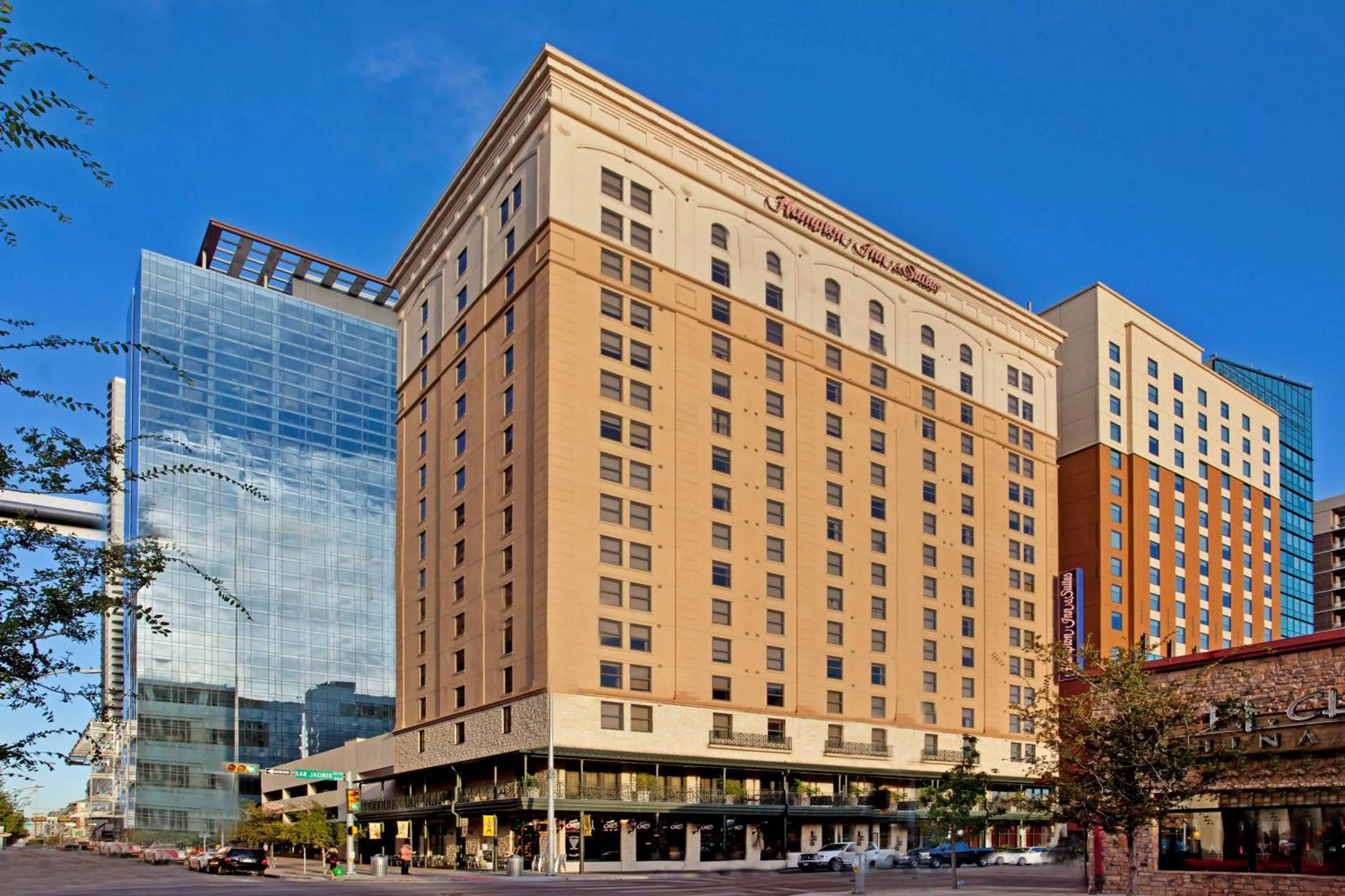 Property building in Hampton Inn & Suites Austin - Downtown