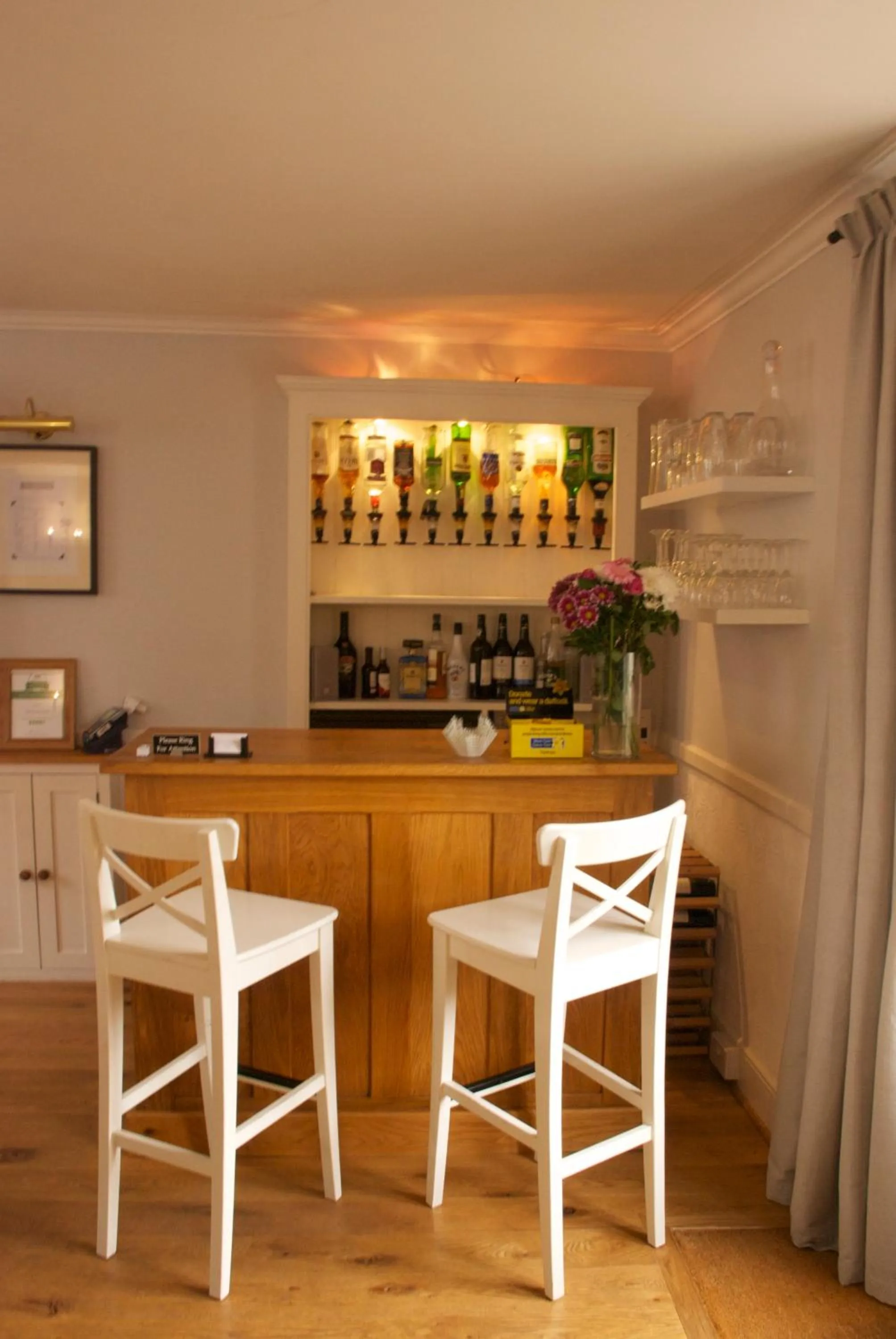 Lounge or bar in Chantry Hotel