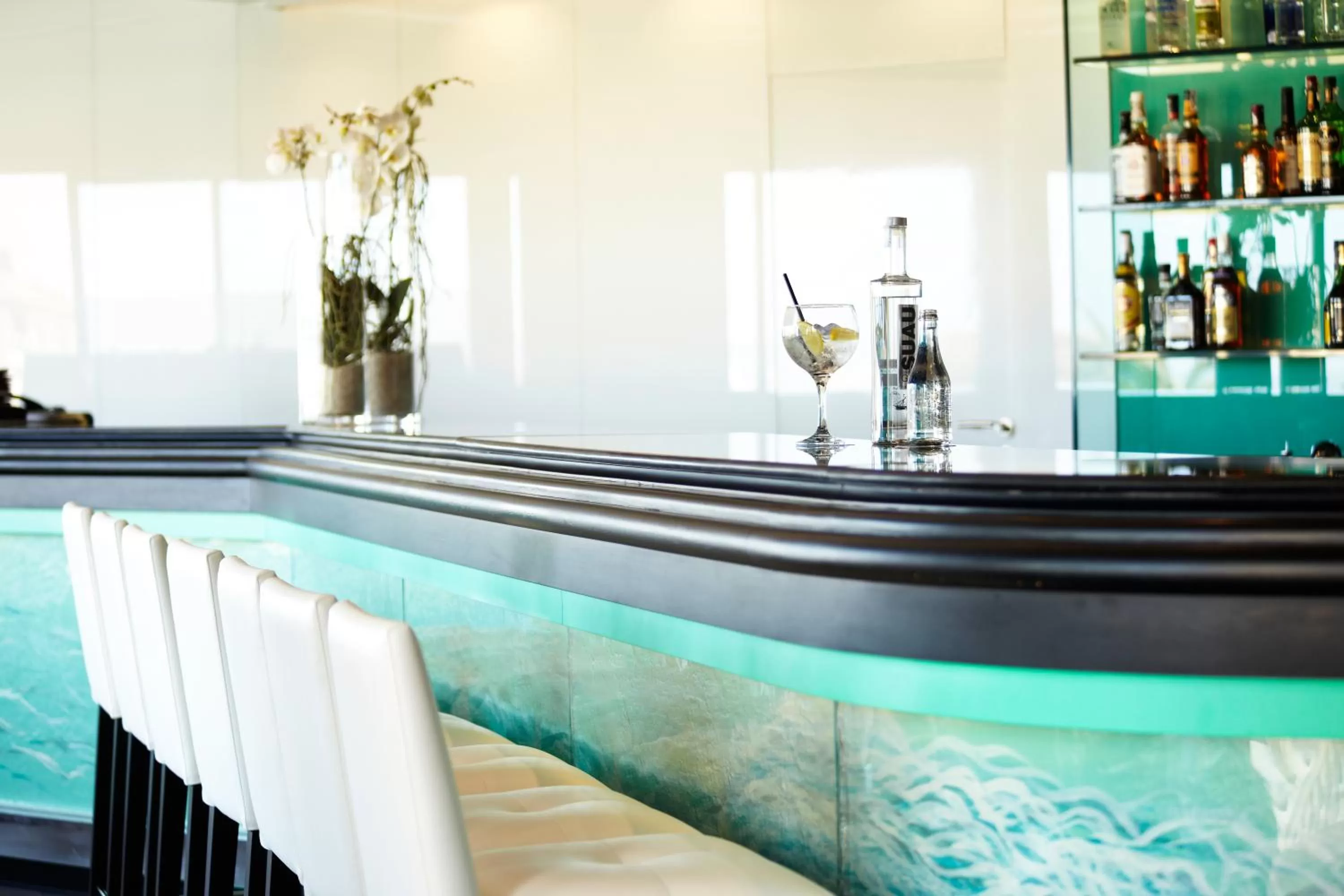 Lounge or bar in GPRO Valparaiso Palace & Spa