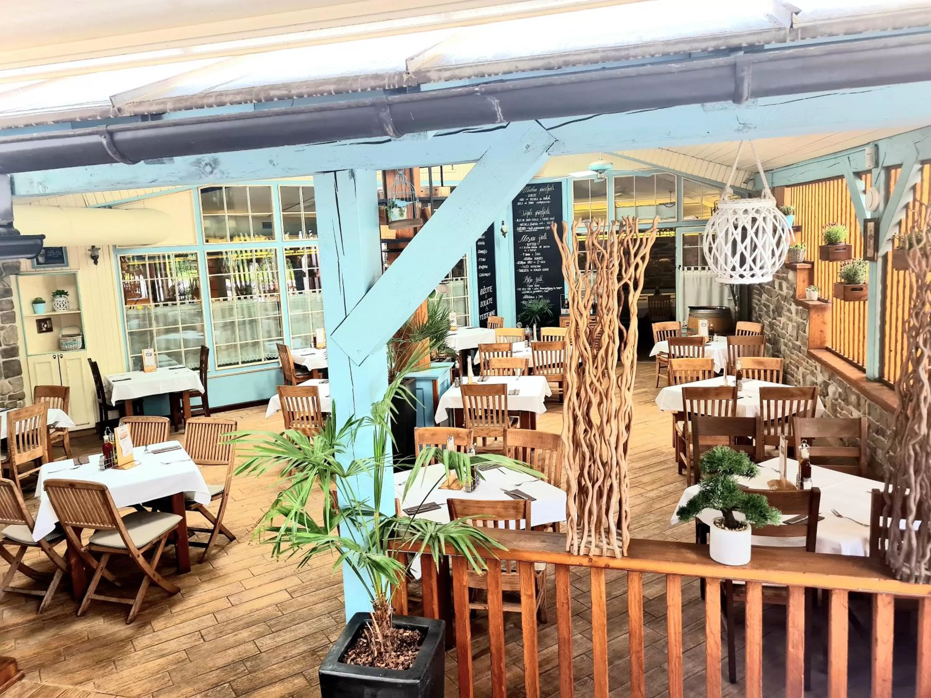 Restaurant/Places to Eat in AZUR ROOMS LJUBLJANA