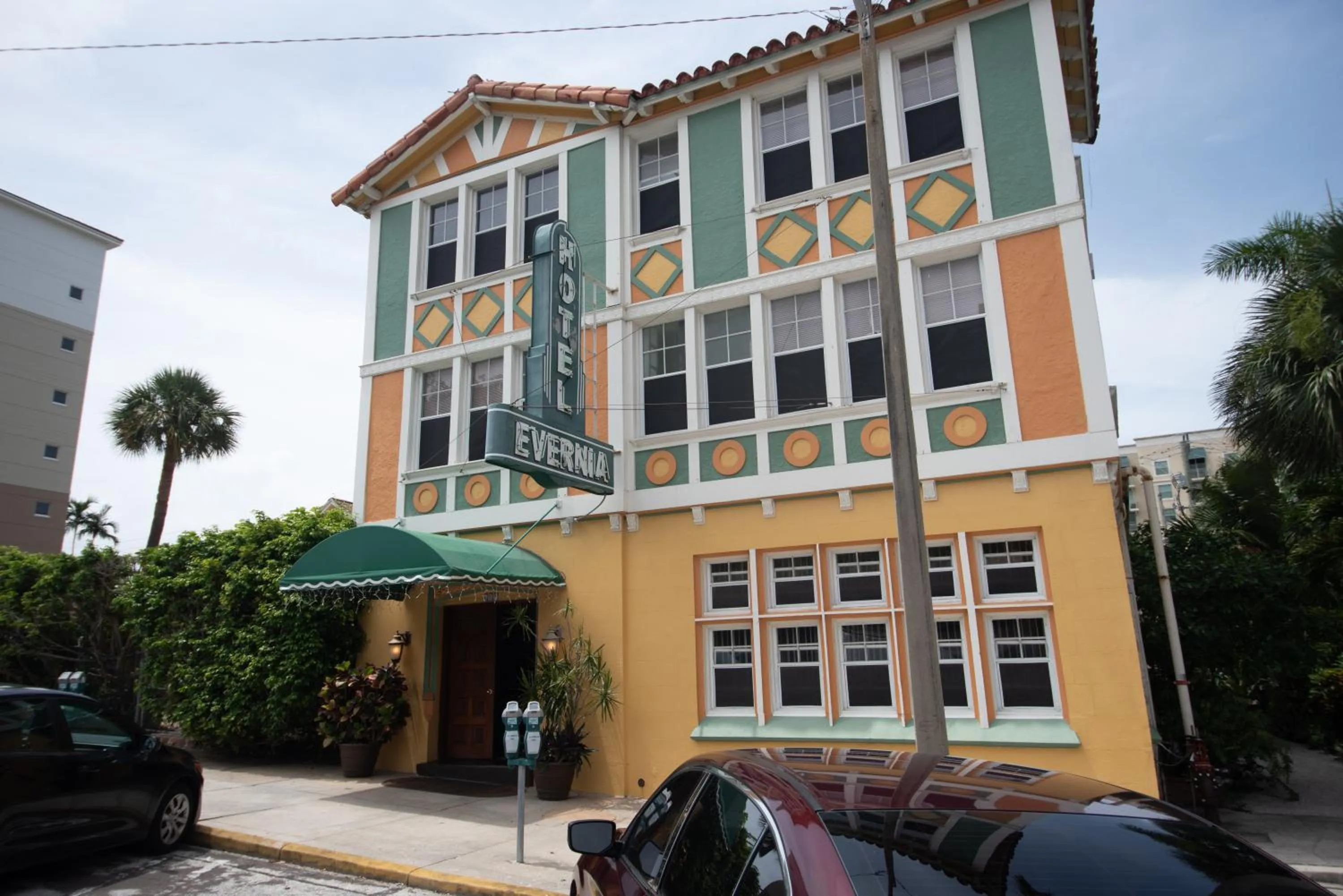 Property building in Hotel Evernia