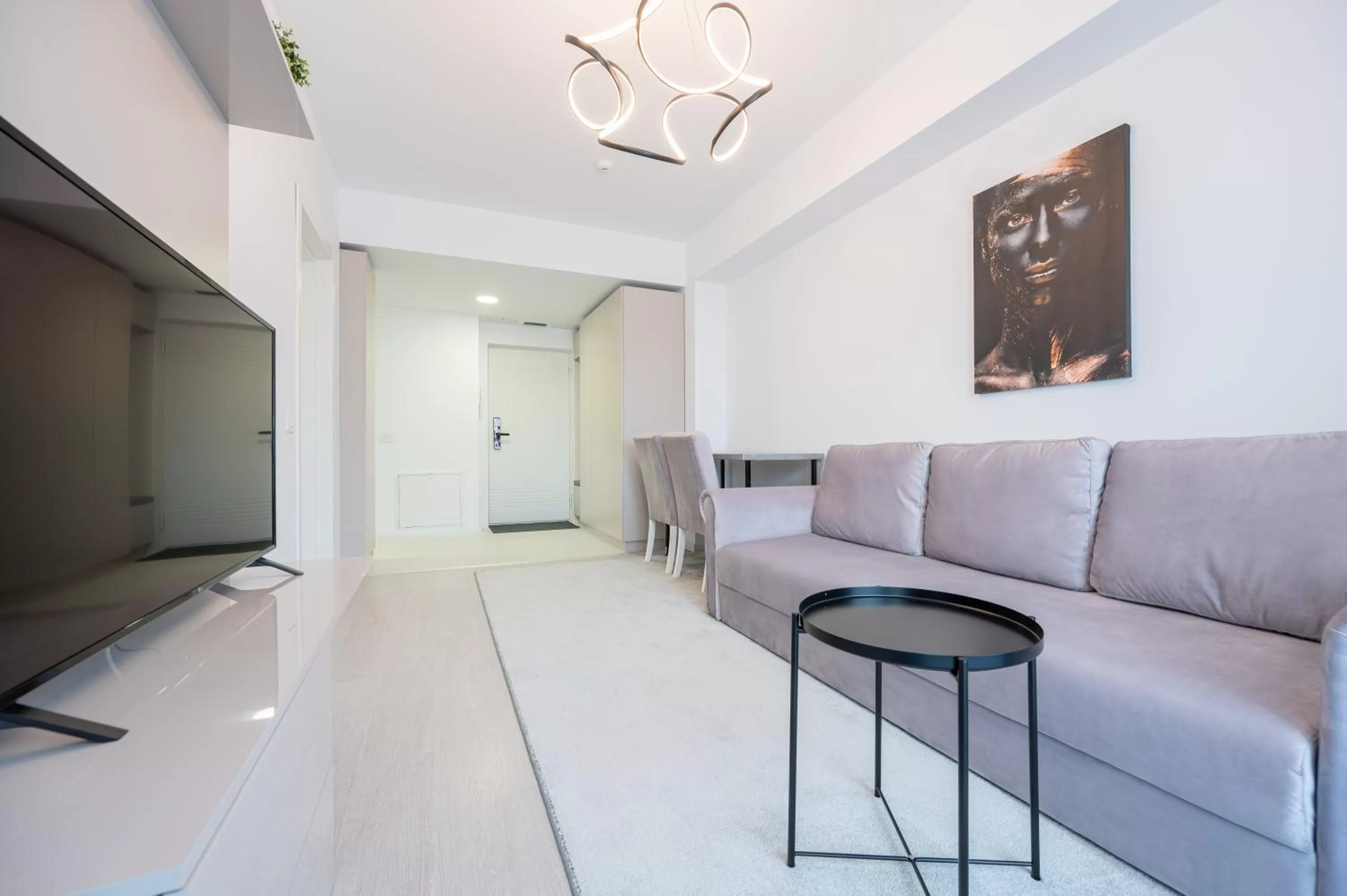 TV and multimedia in Prima by the River