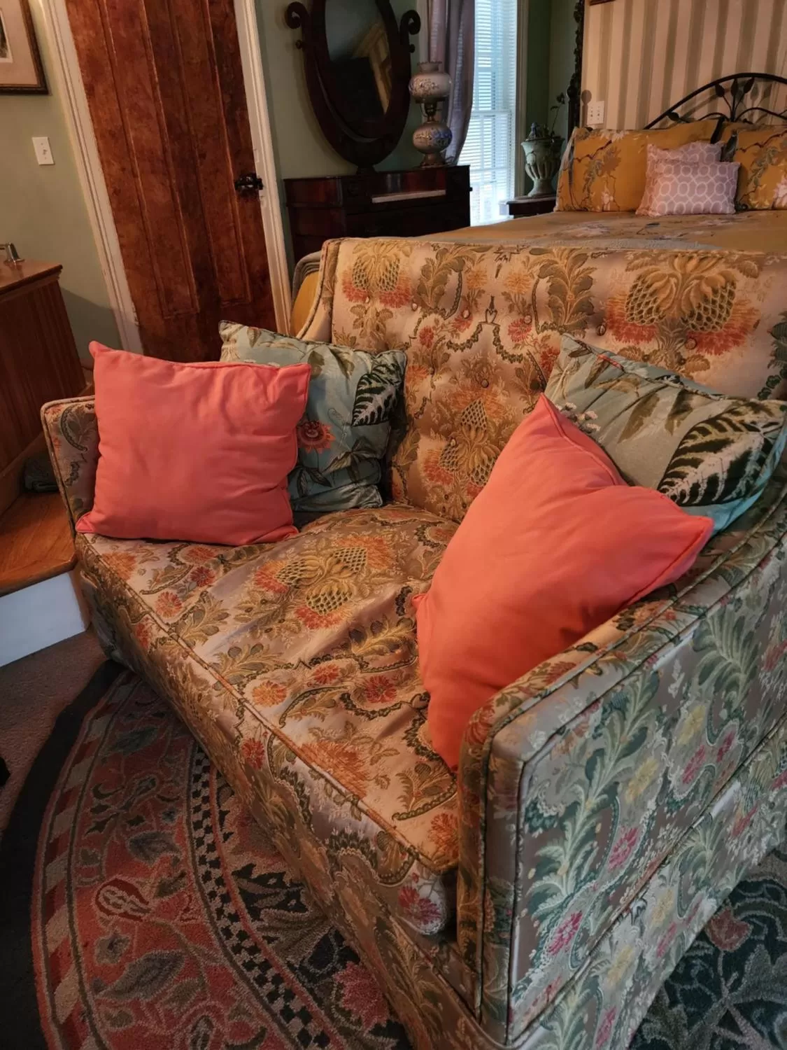 House of 1833 Bed and Breakfast