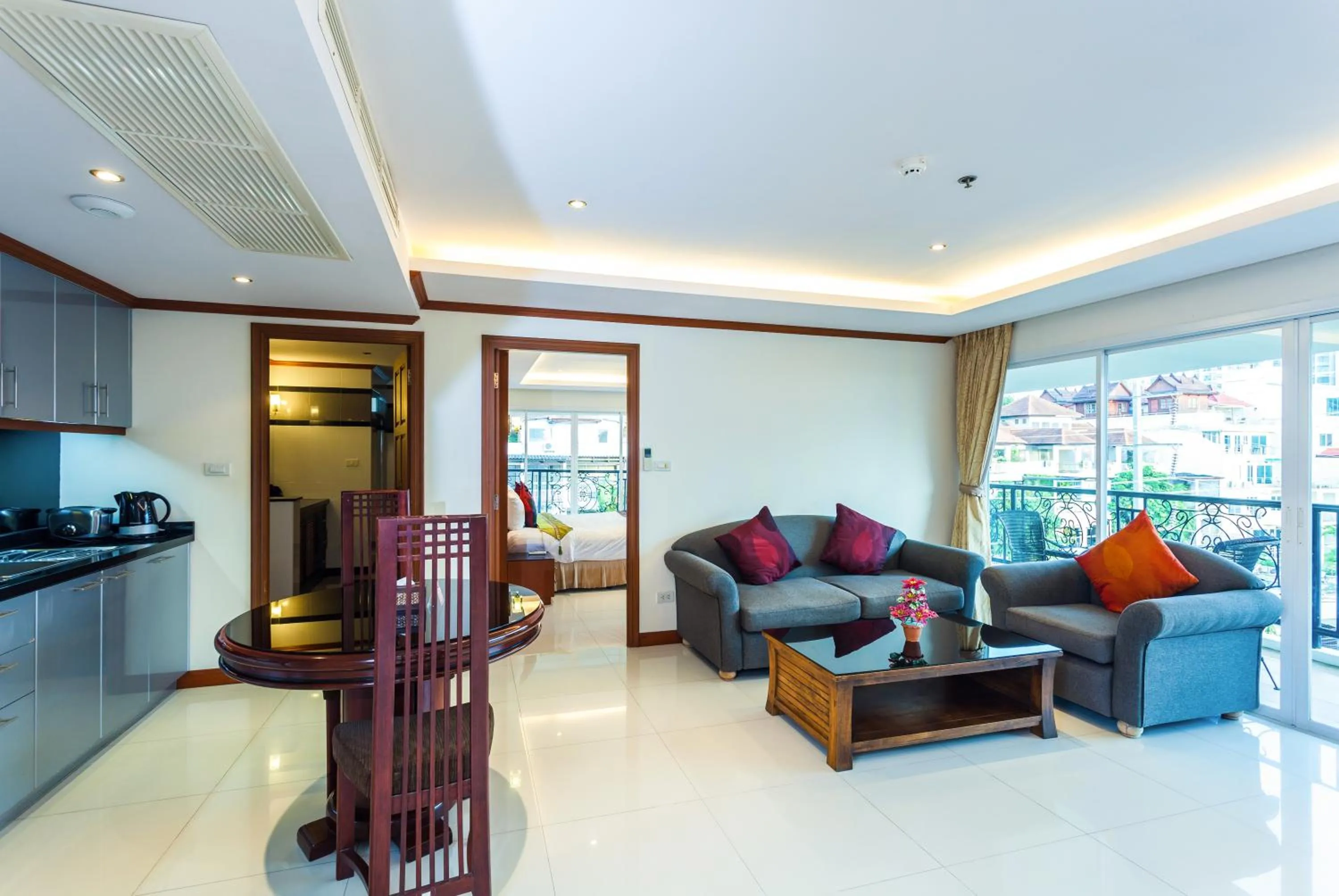 Living room in Tara Court Hotel