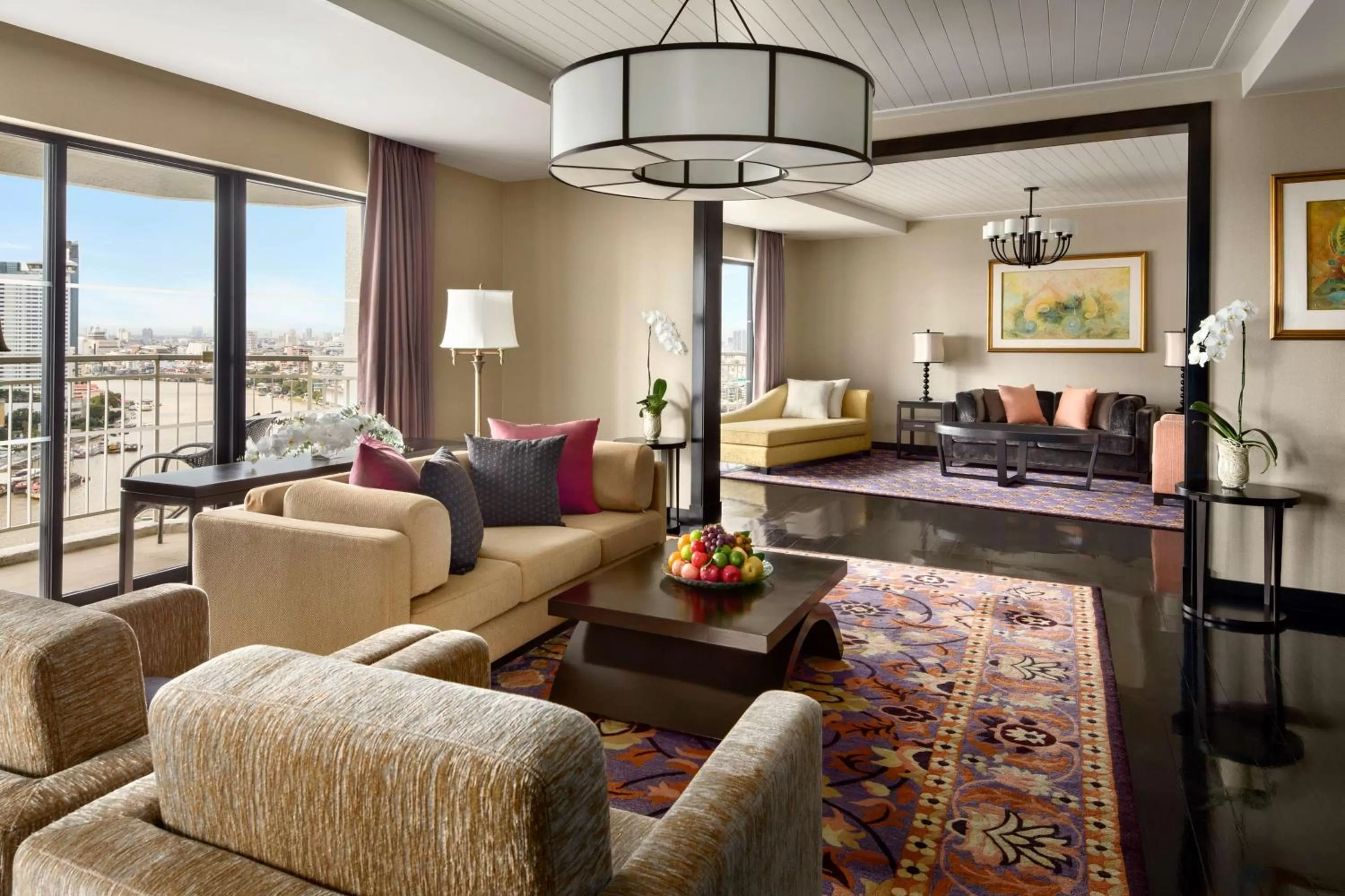 Living room in Shangri-La Bangkok