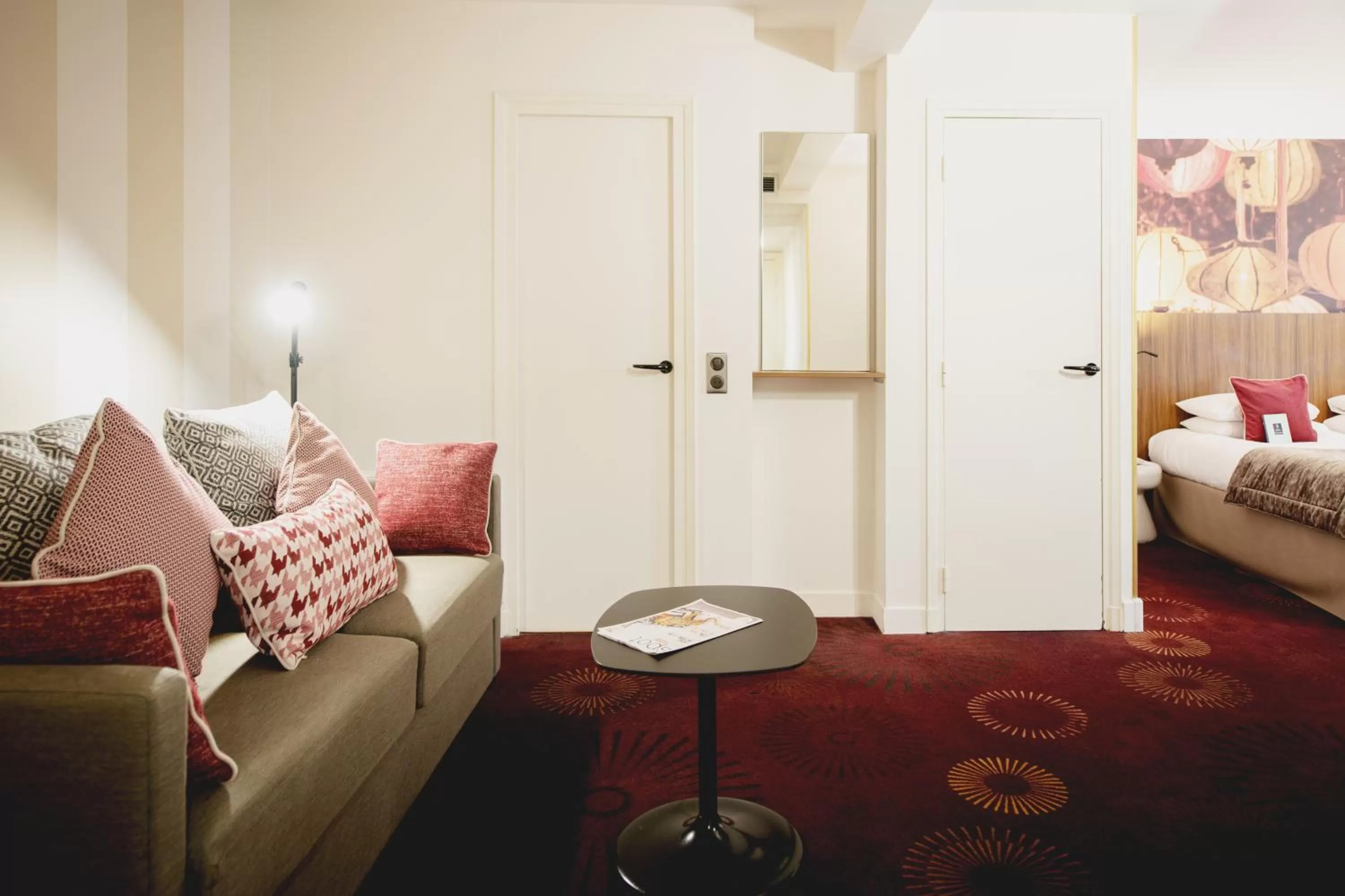 Bed in Mercure Lyon Centre Plaza République