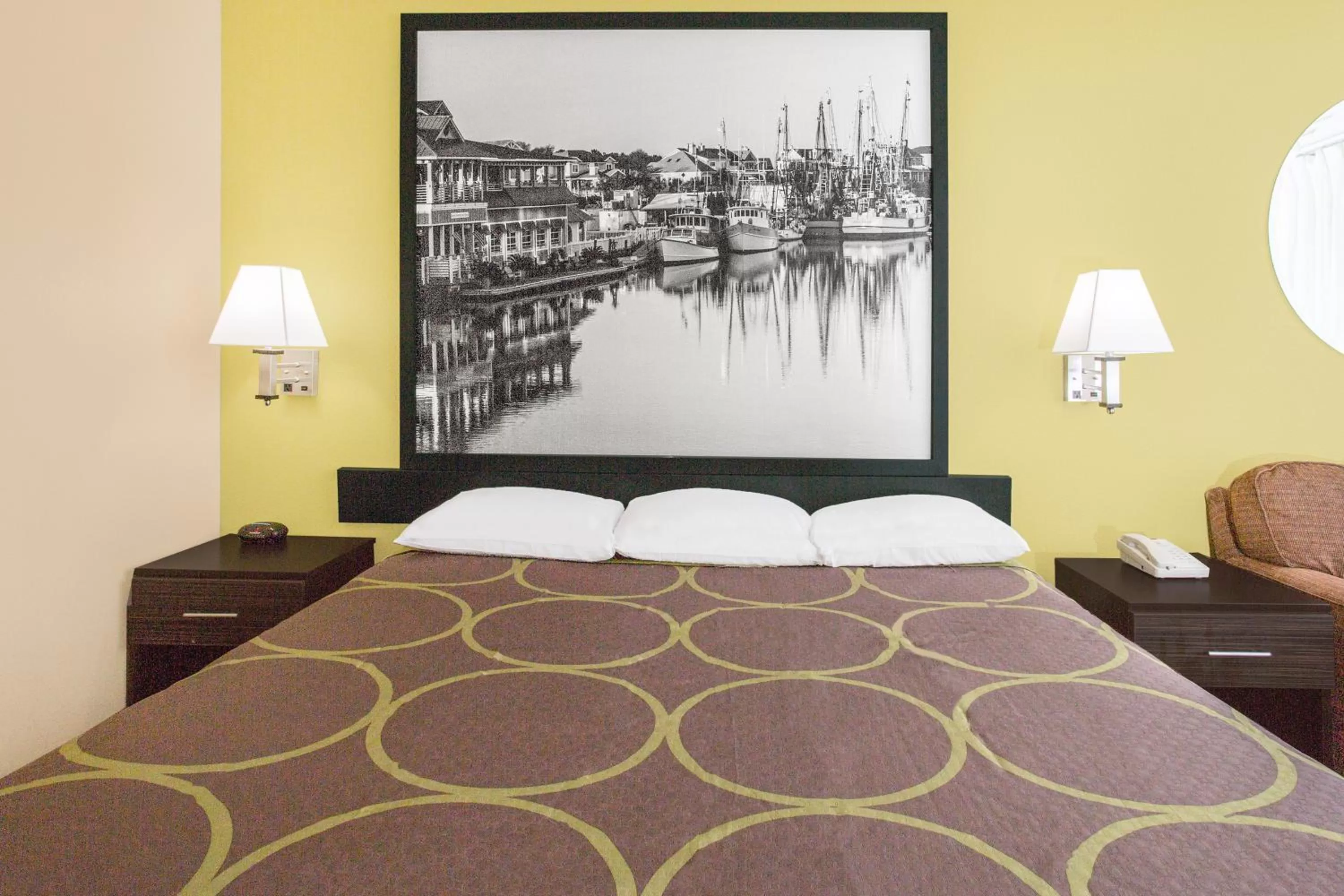 Super 8 by Wyndham Sumter