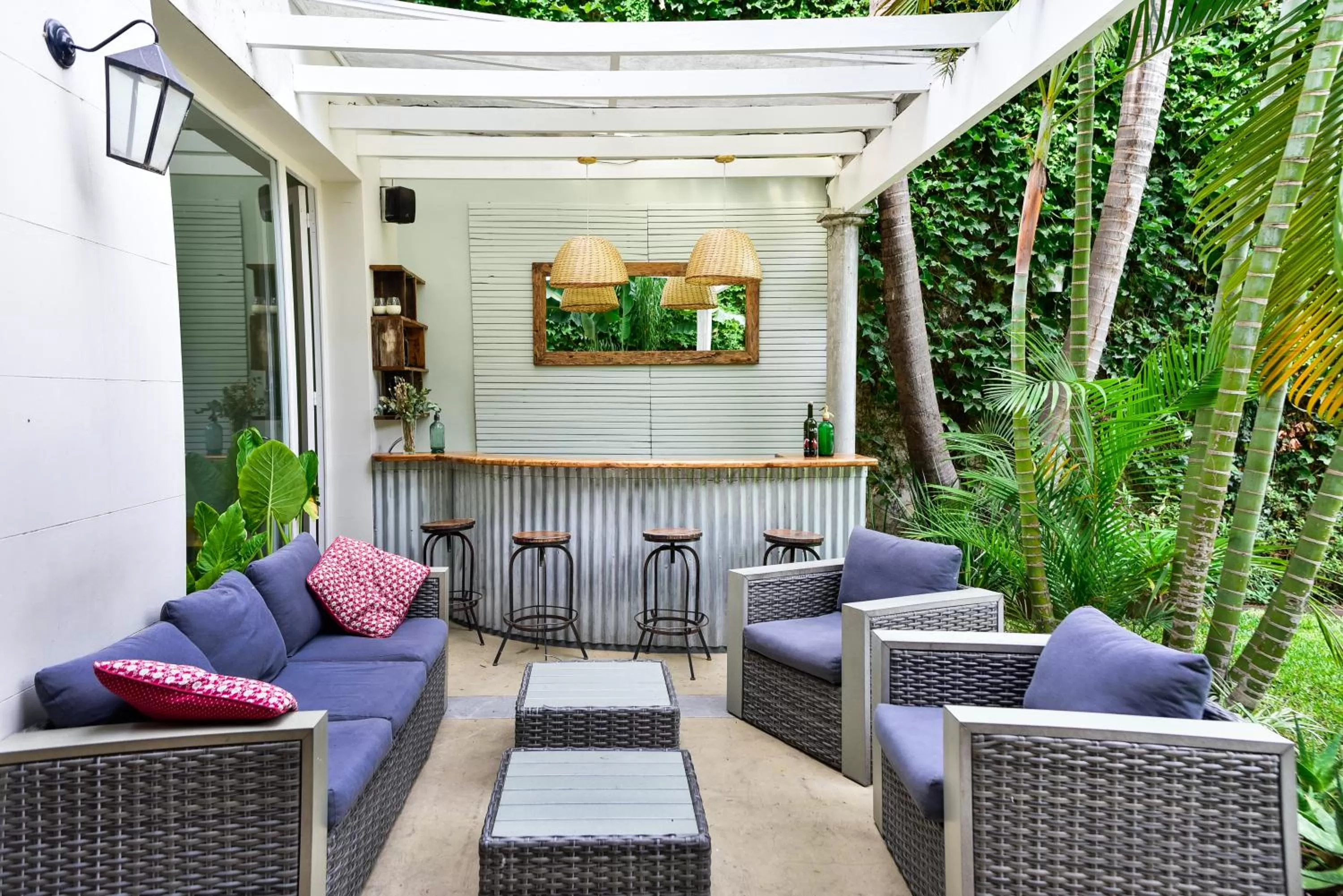 Garden in Casa Caravan - Plant Based Concept House