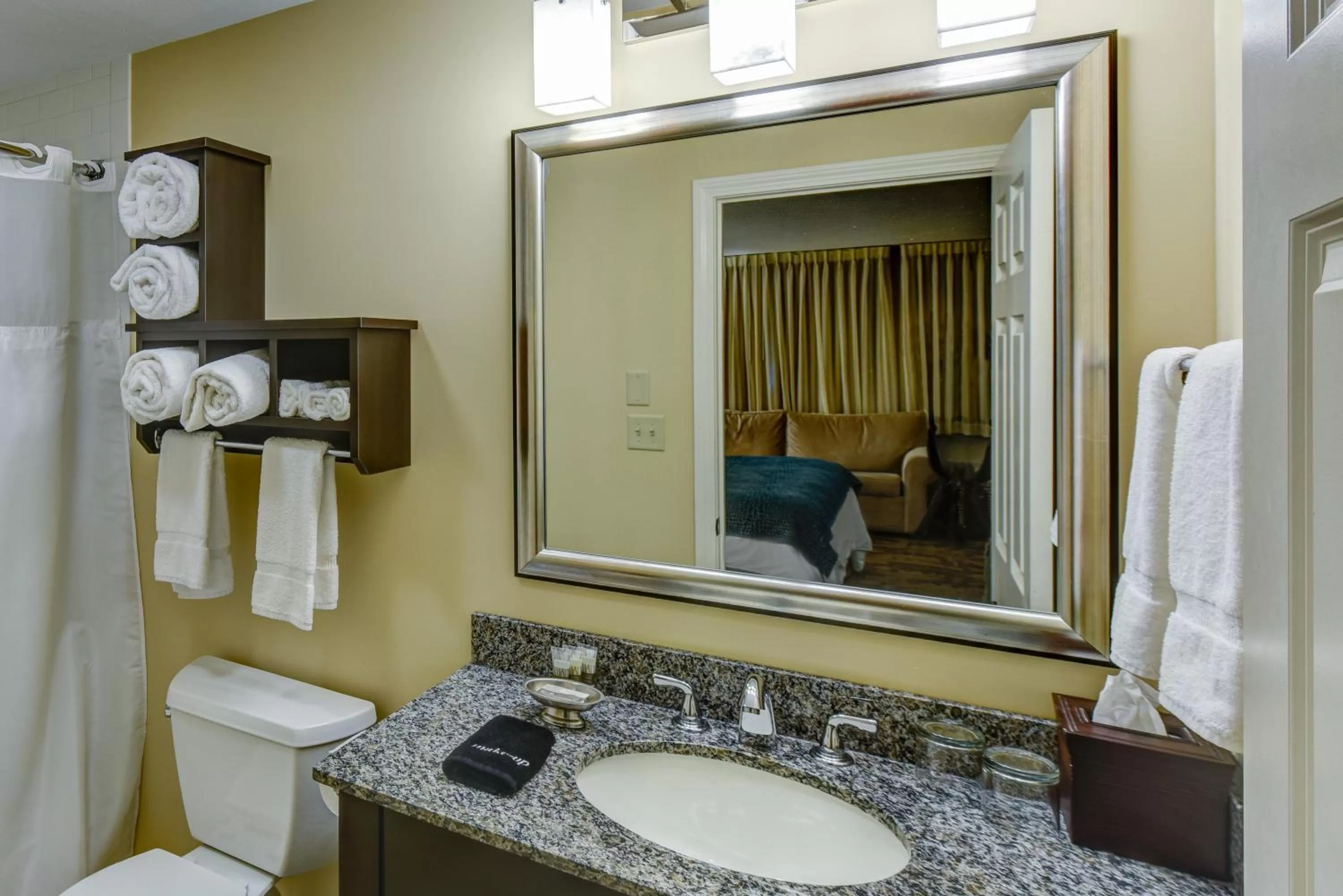 Bathroom in Port Inn & Suites Kennebunk, an Ascend Collection Hotel