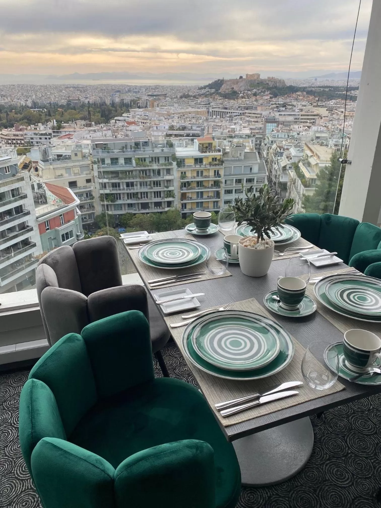 Restaurant/places to eat in St George Lycabettus Lifestyle Hotel