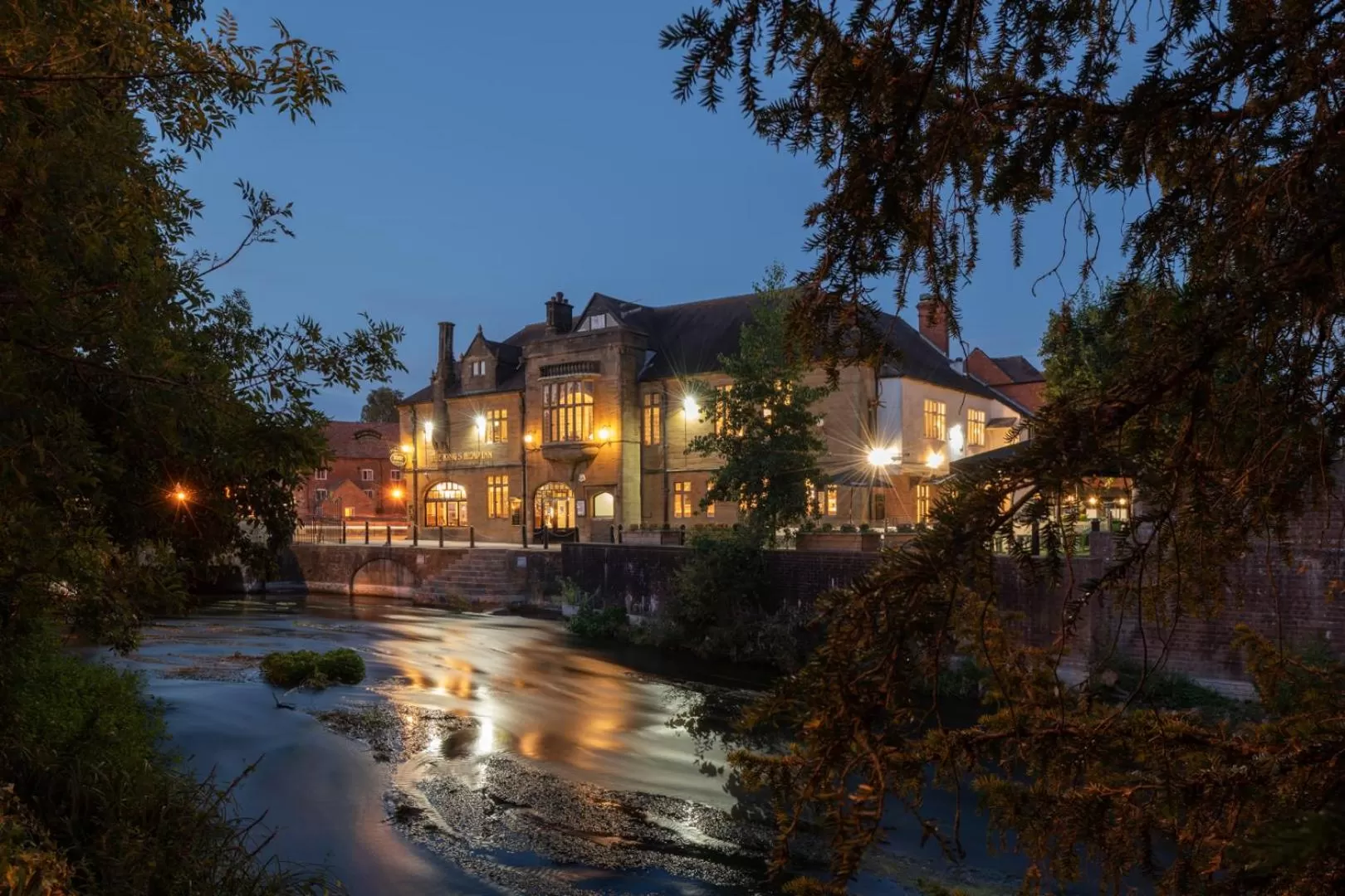 Property Building in The Kings Head Inn Wetherspoon