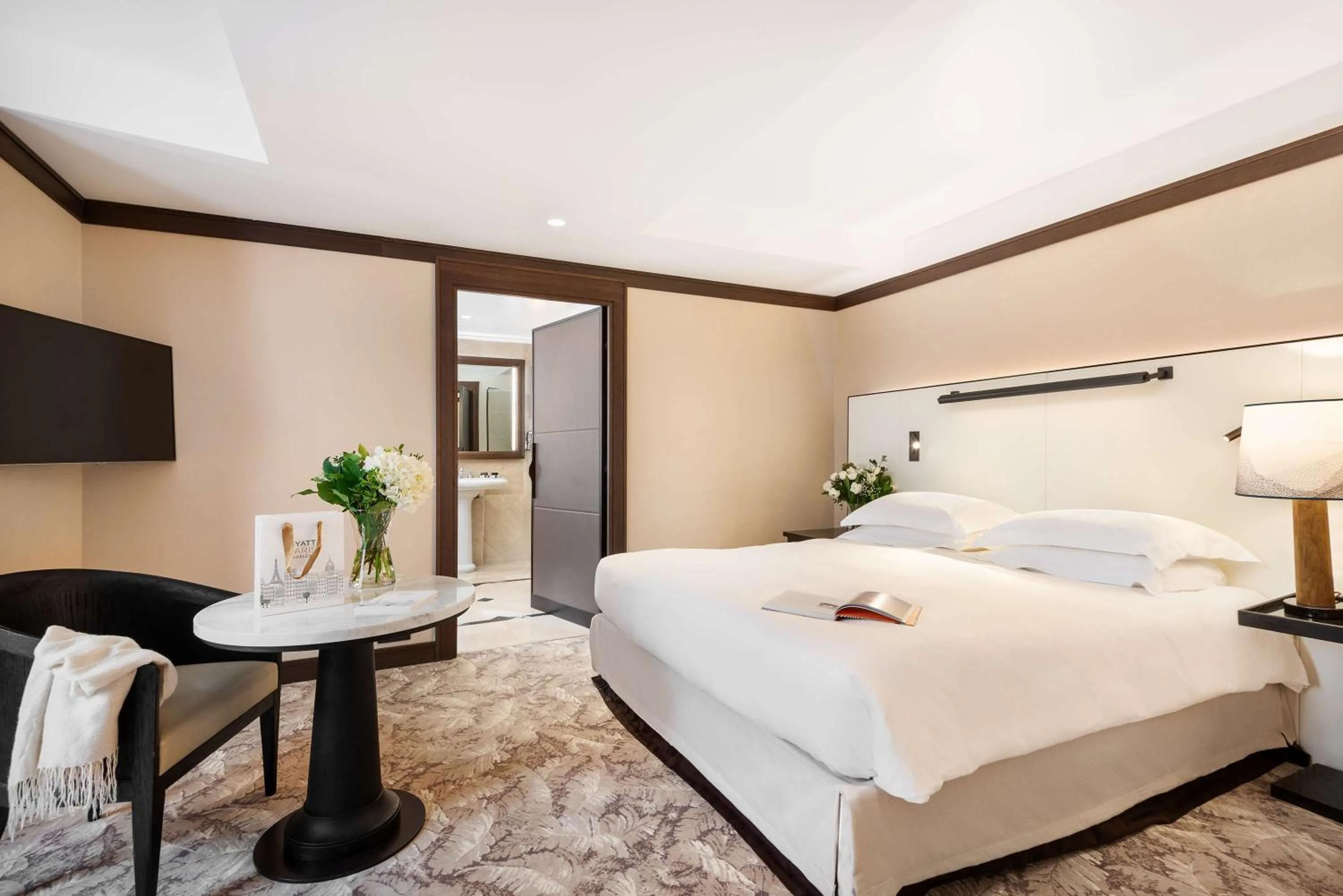 Photo of the whole room, Bed in Hyatt Paris Madeleine