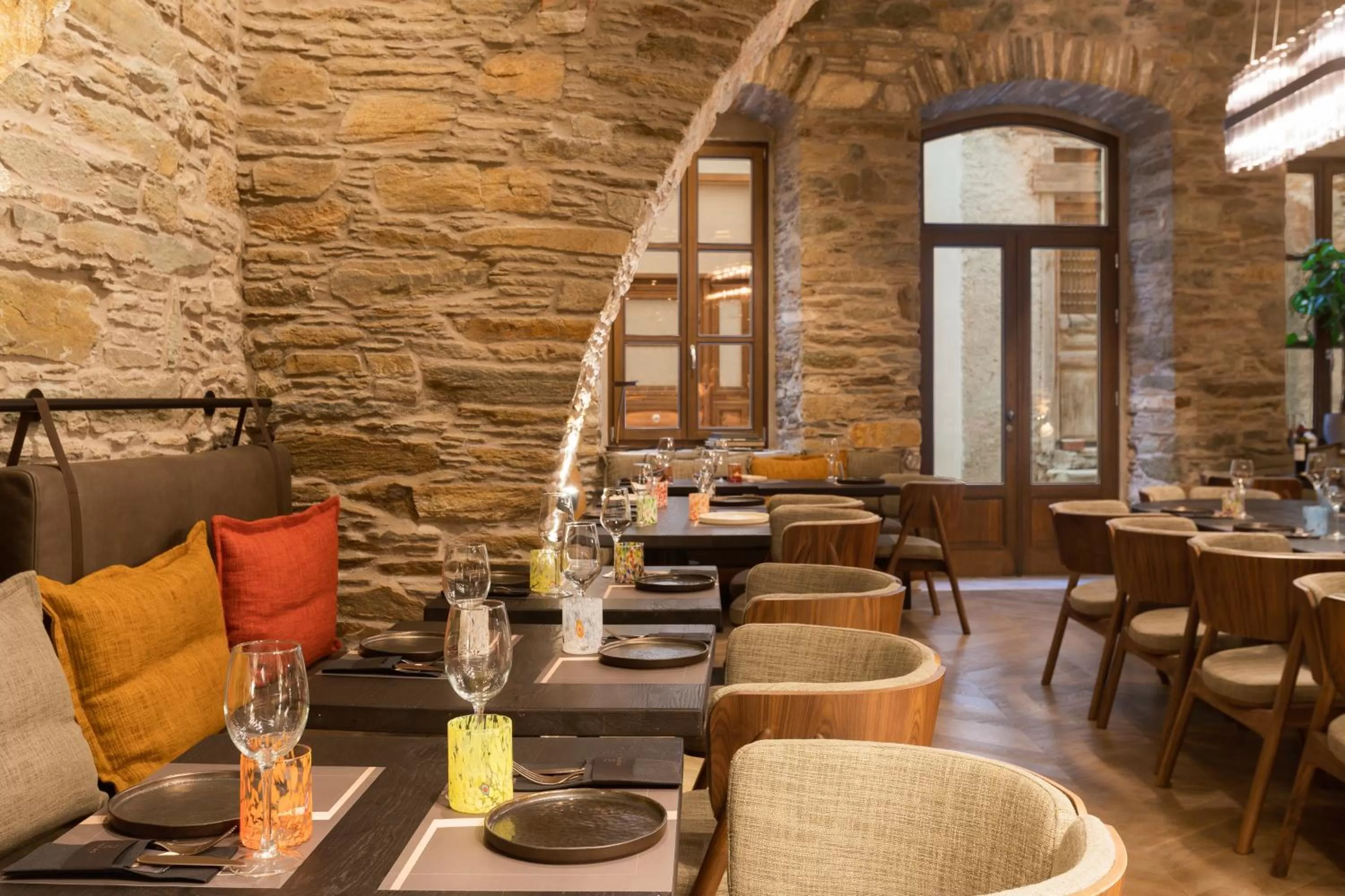 Restaurant/places to eat in Castro Hotel Syros