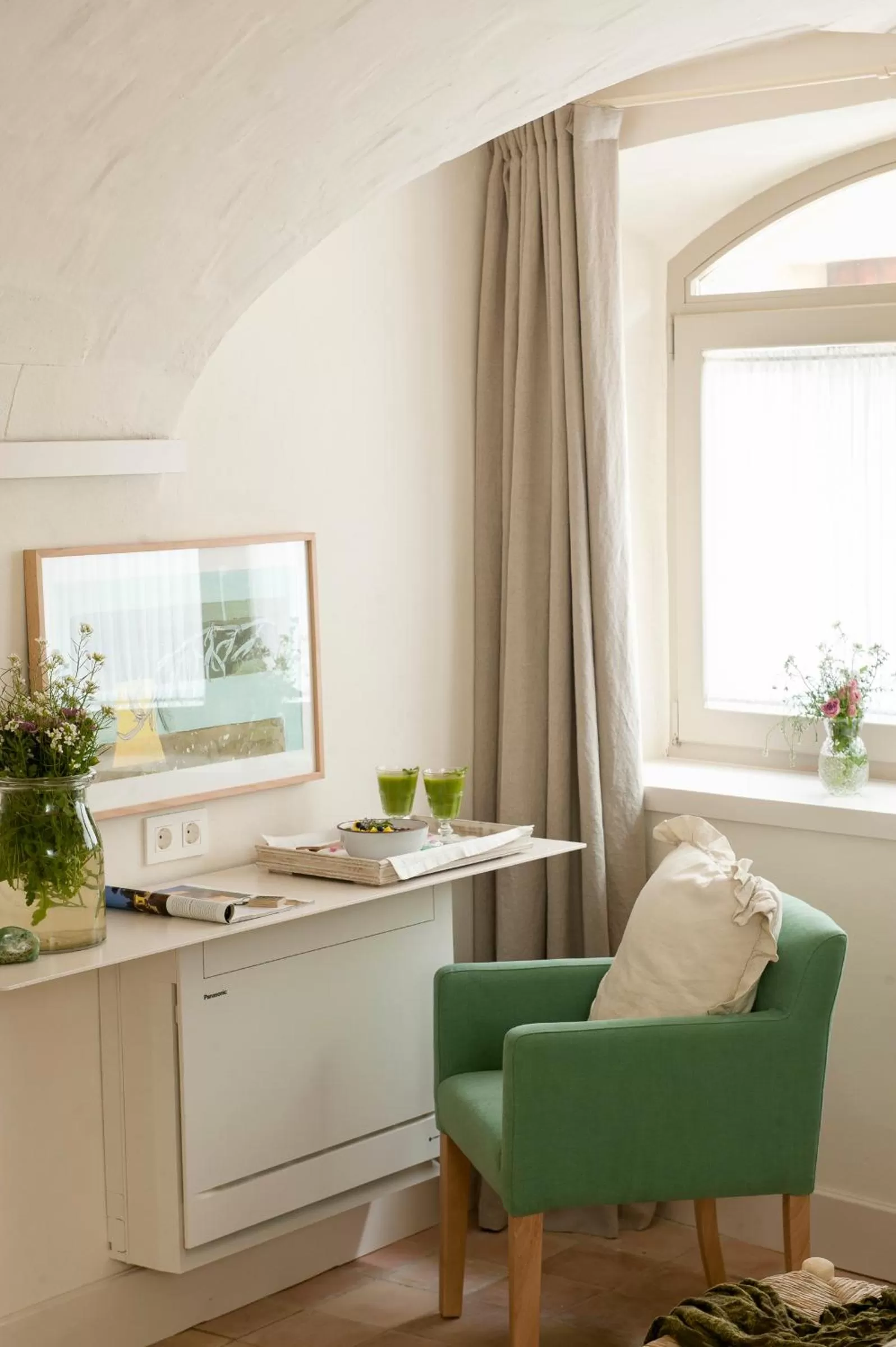 Photo of the whole room in Arkhé Hotel Boutique Pals