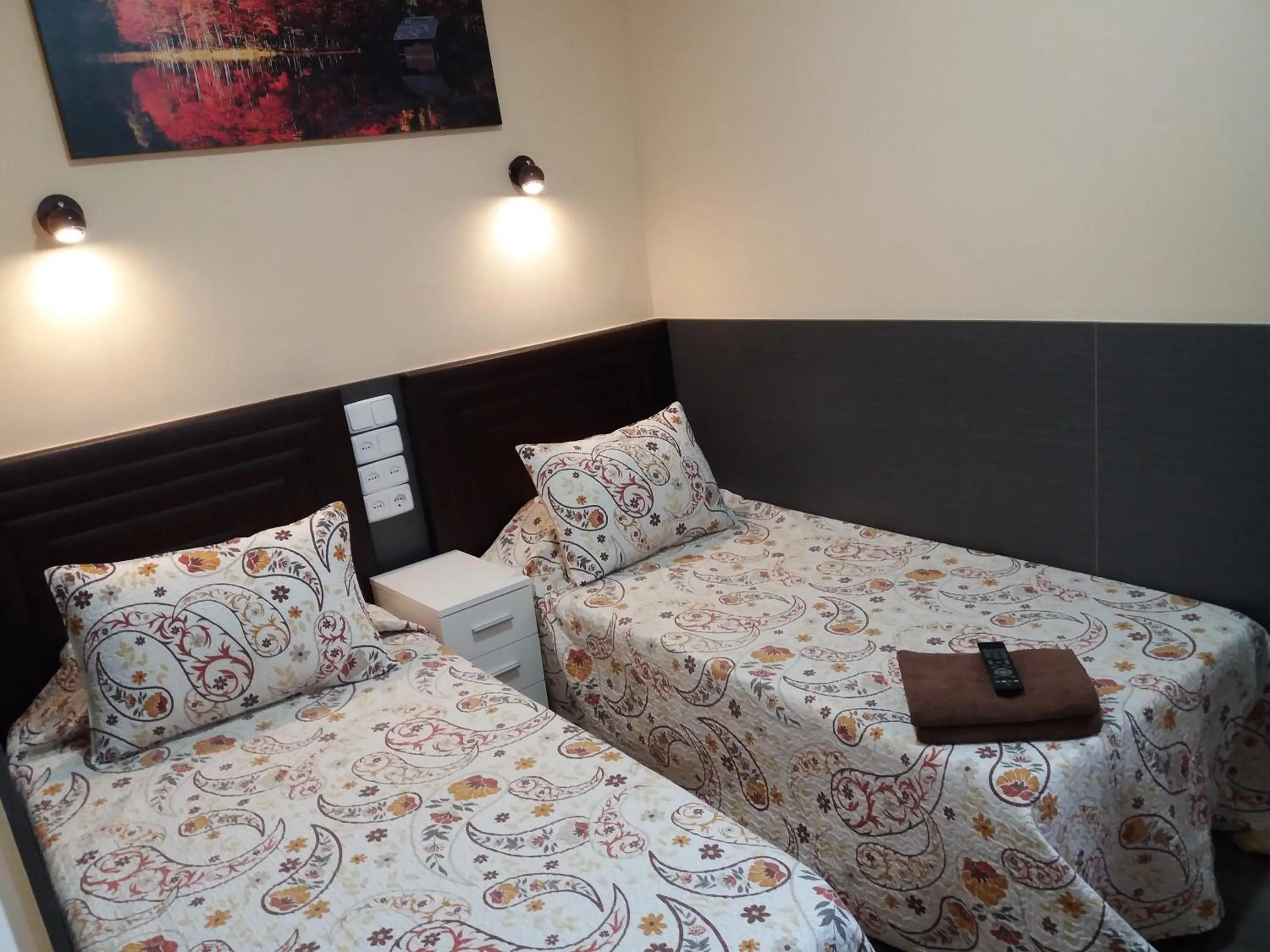 Bed in Hostal Numancia