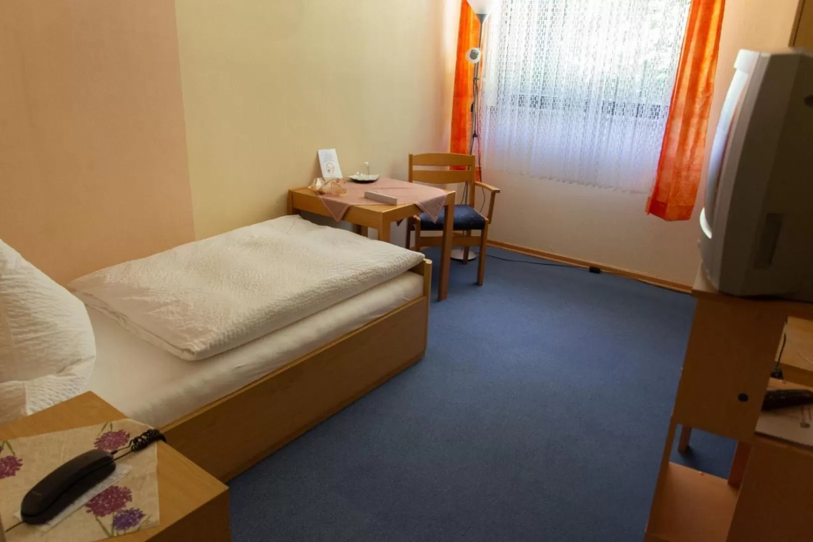 Photo of the whole room, Bed in Haus Kanne