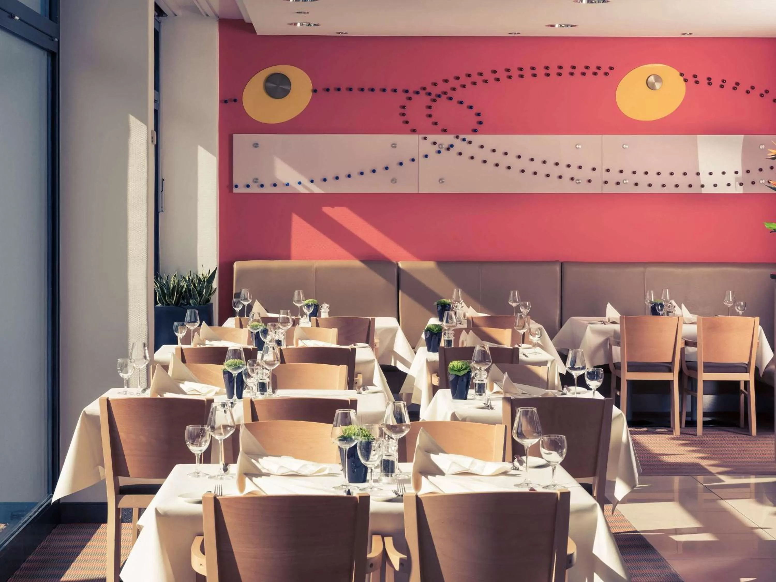 Restaurant/places to eat in Mercure Hotel Mannheim am Friedensplatz