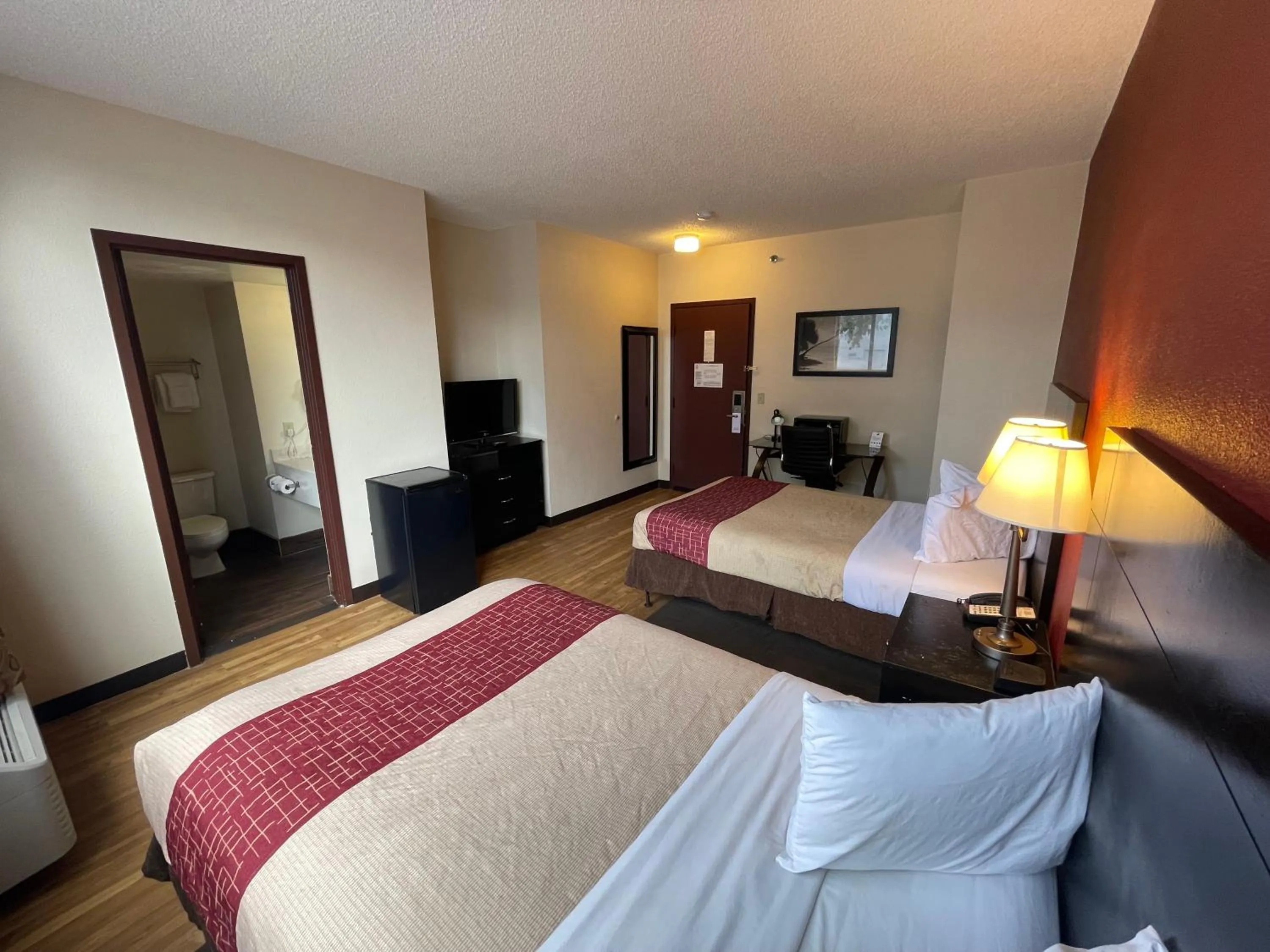 Photo of the whole room in Tropical Palms Hotel