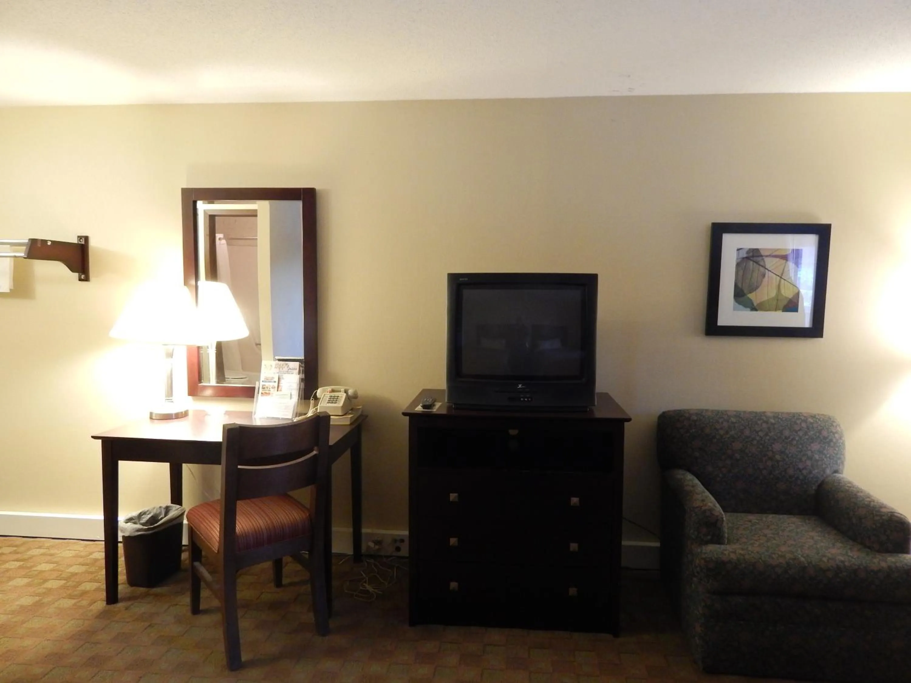 Seating area in Super 8 by Wyndham White River Junction
