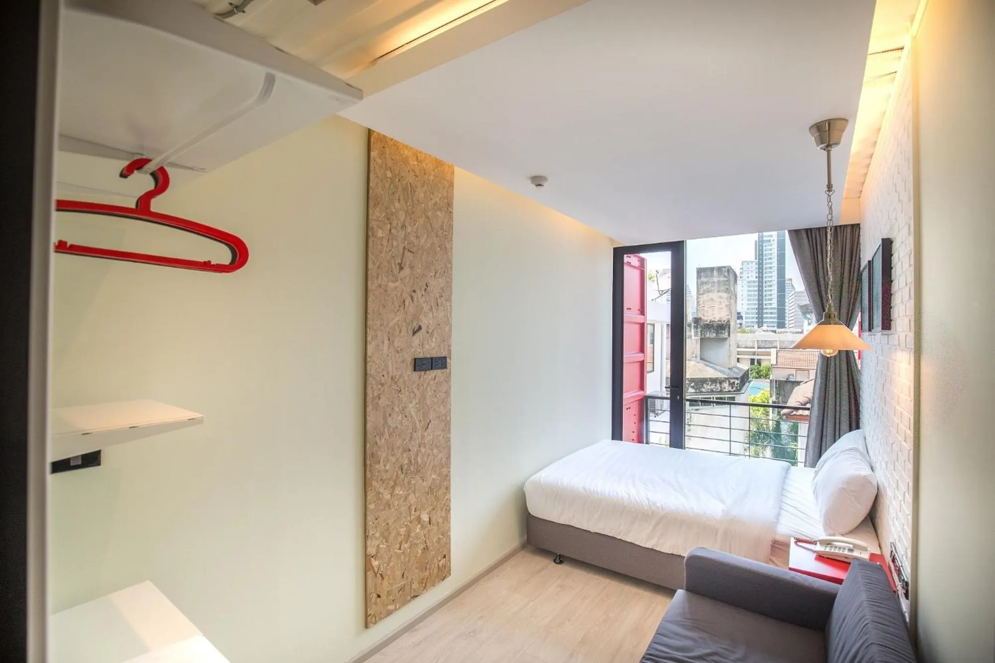 Bedroom, Bed in Sleep Box Hotel Sukhumvit 22