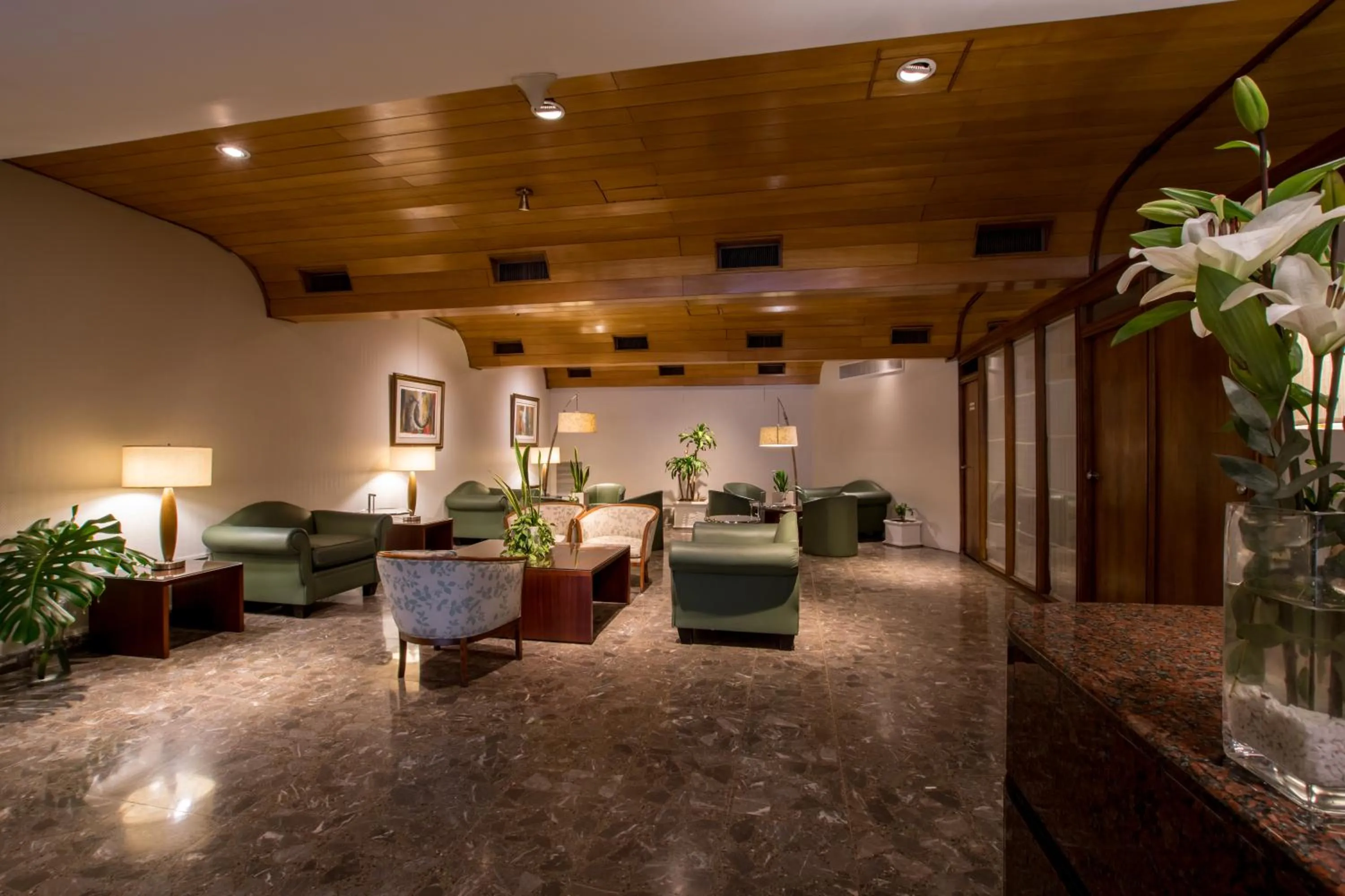 Hotel Solans Carlton