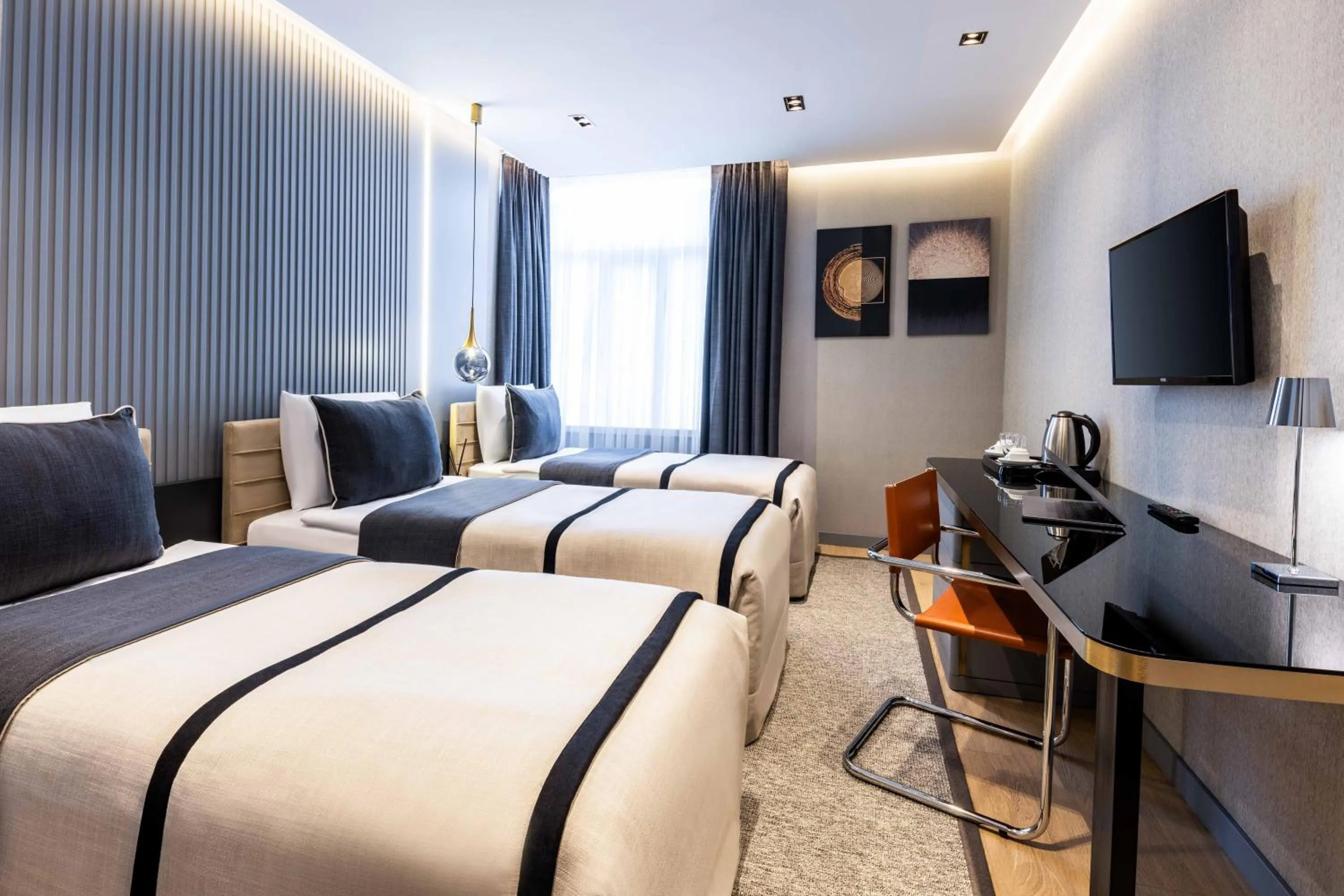 Bed in Hotel Villa Zurich-Special Category