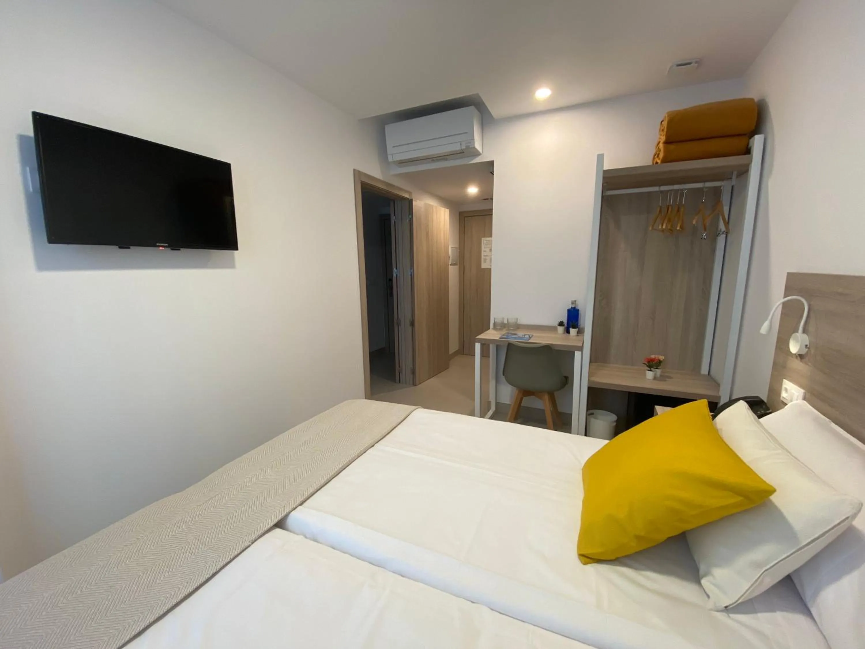 Bed in Hotel Sunna Benicassim