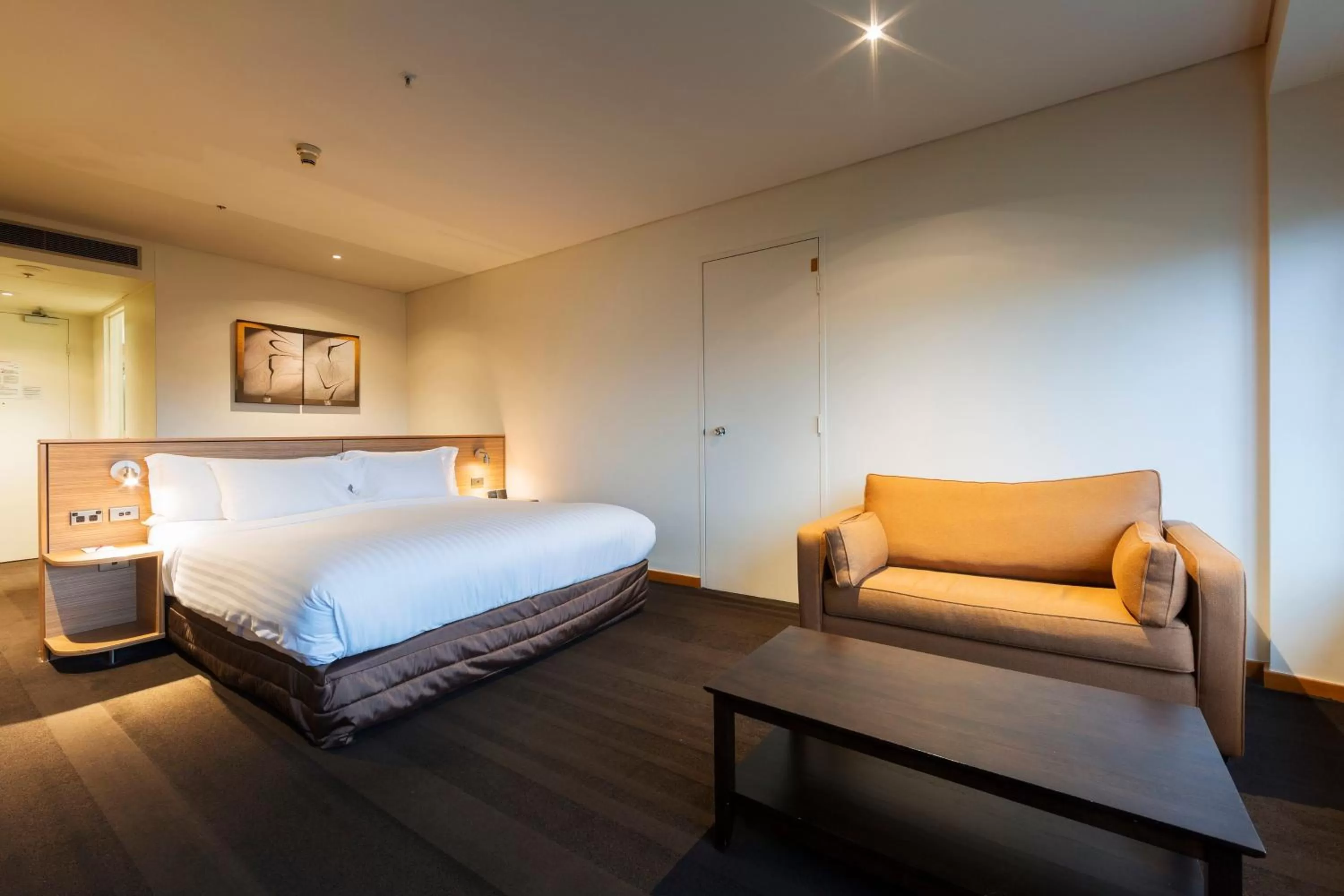 Photo of the whole room, Bed in Crowne Plaza Canberra by IHG