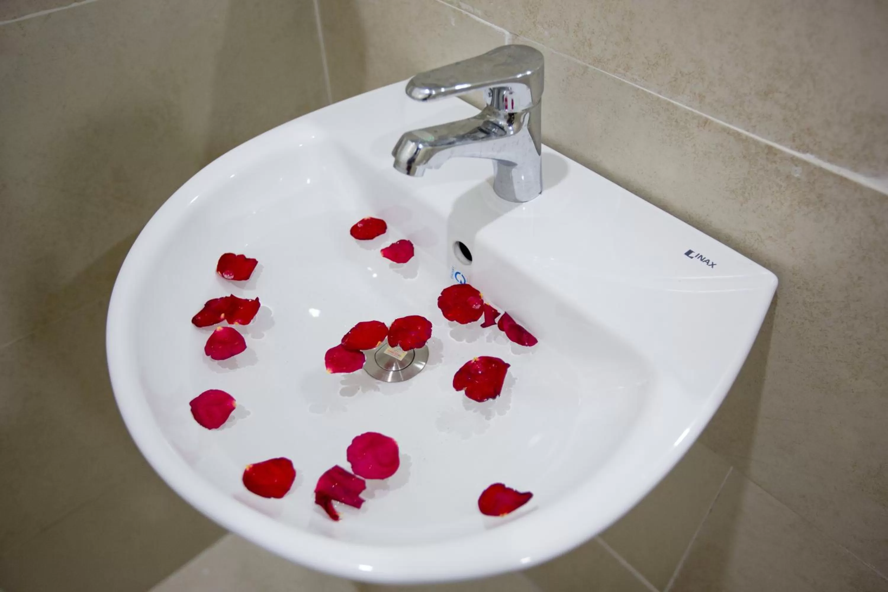 Bathroom in Golden Bee Homestay