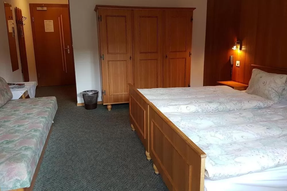 Bed in Hotel Krone - only Bed & Breakfast