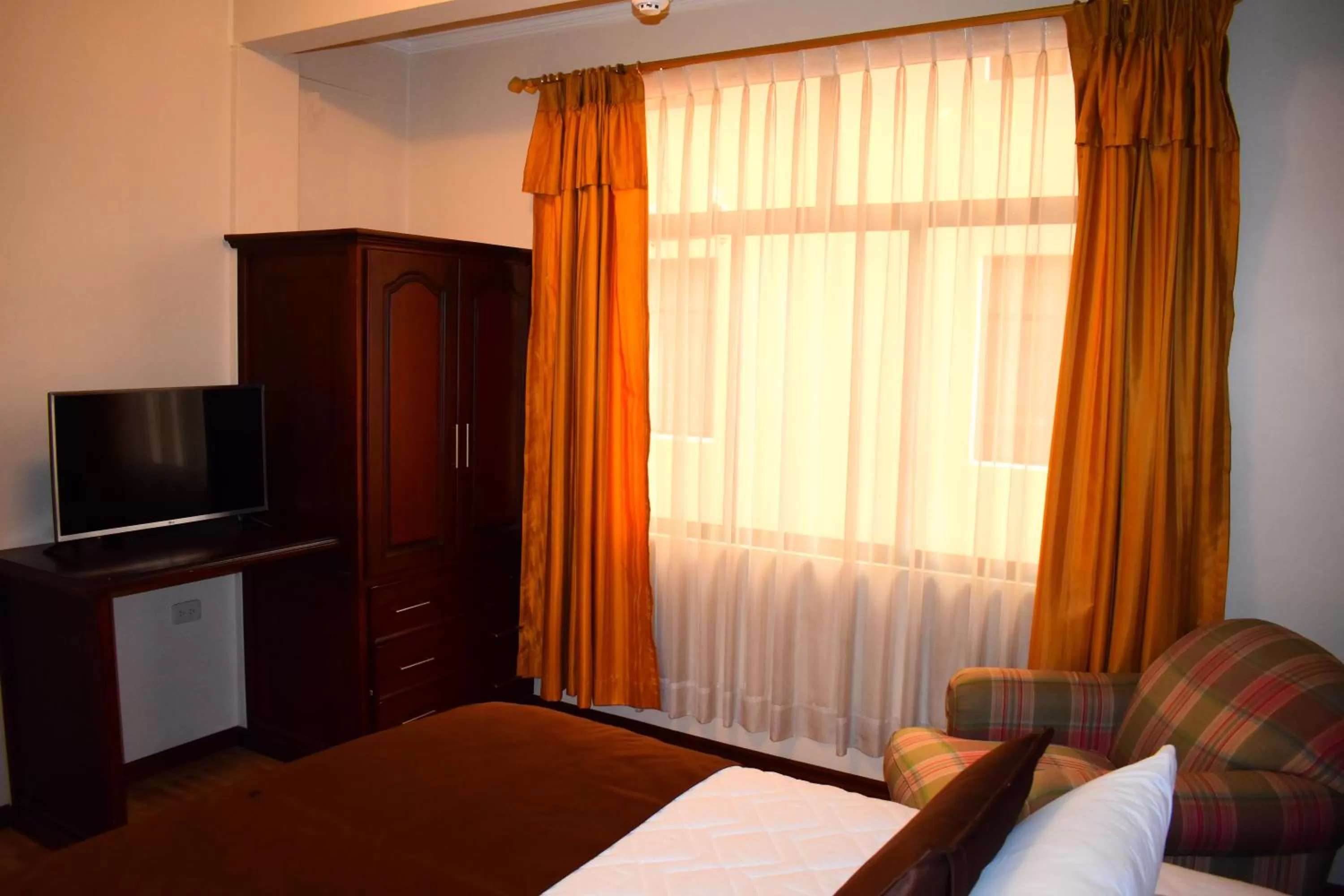 Photo of the whole room, Bed in Hotel Endamo